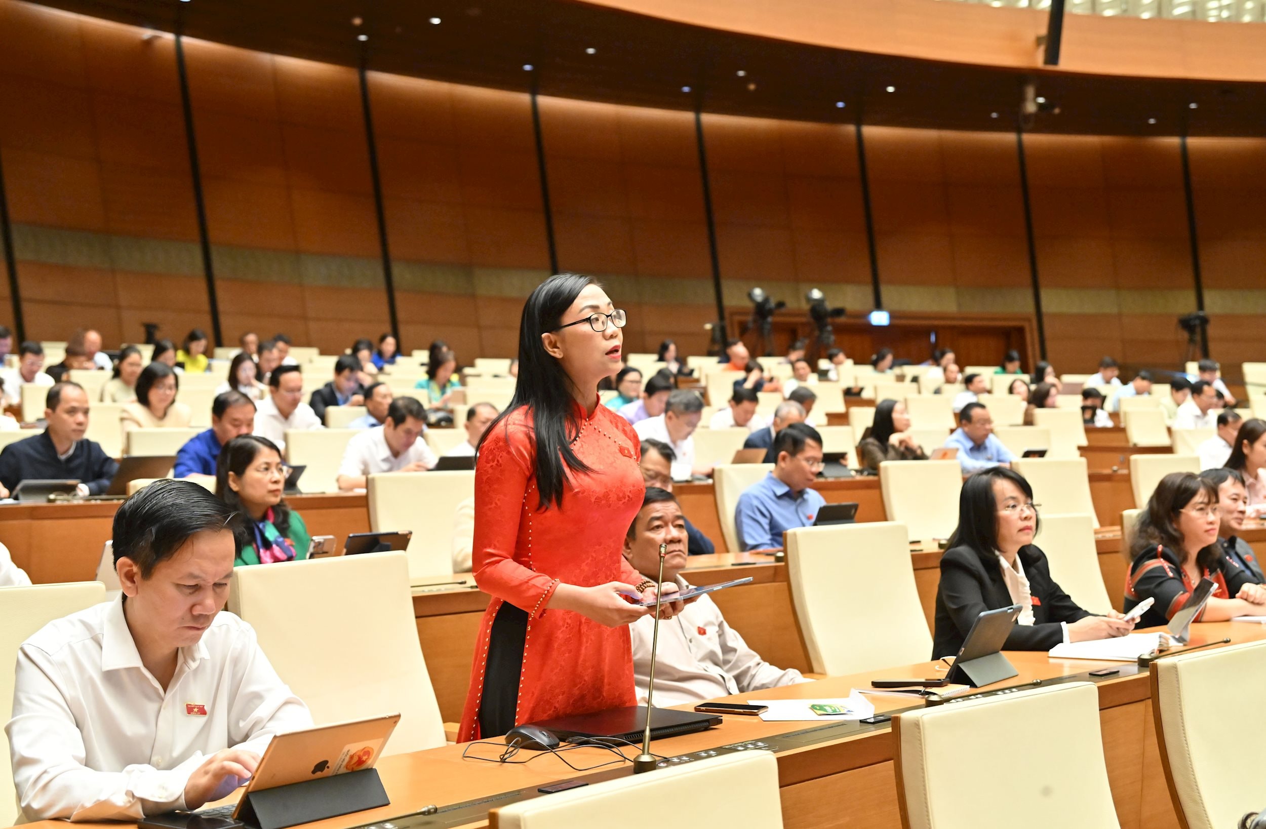 ĐBQH Trịnh Thị Tú Anh (Lâm Đồng)VQK_3249