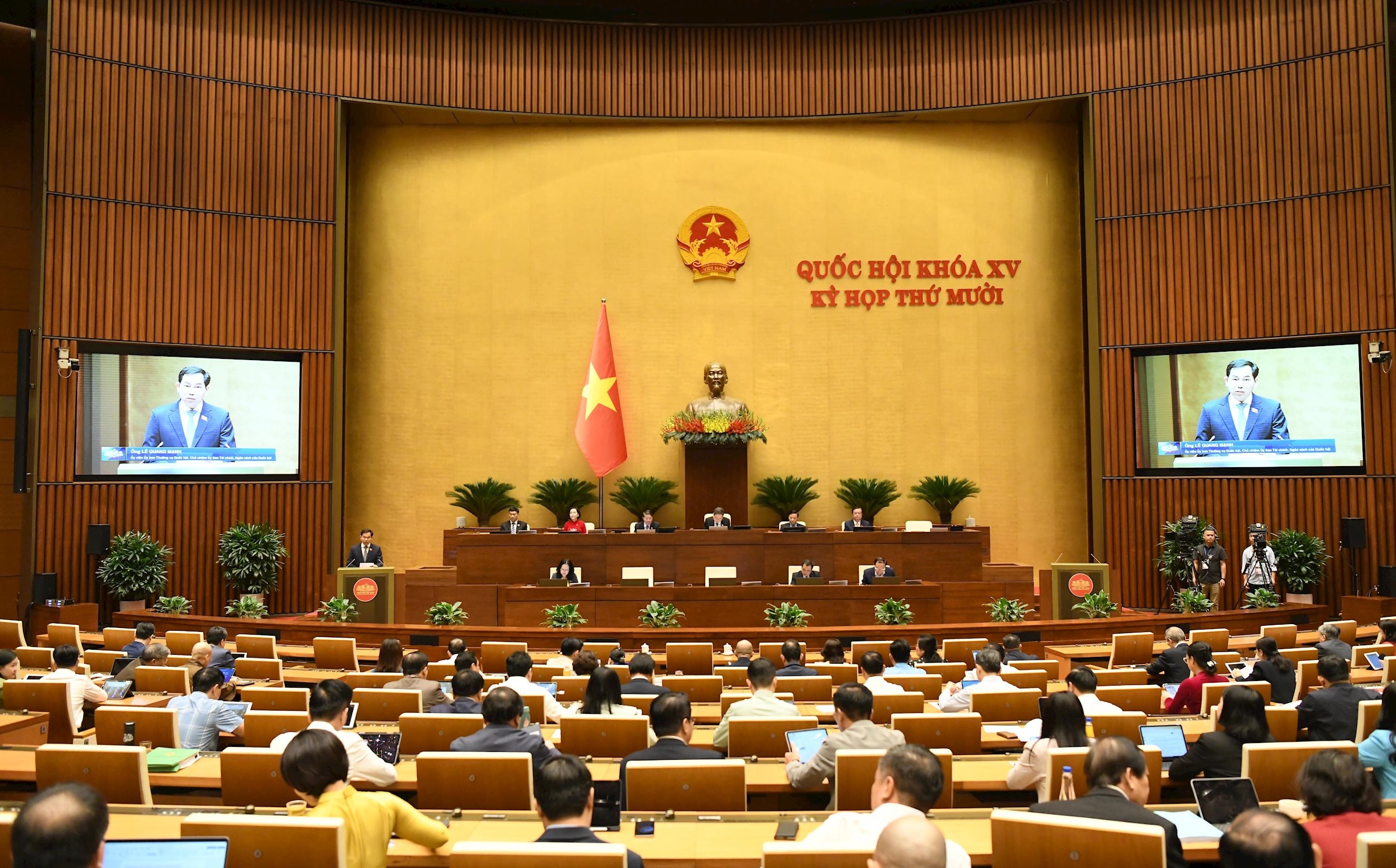 Tổng thư ký Quốc hội, Chủ nhiệm Văn phòng Quốc hội Lê Quang Mạnh.2