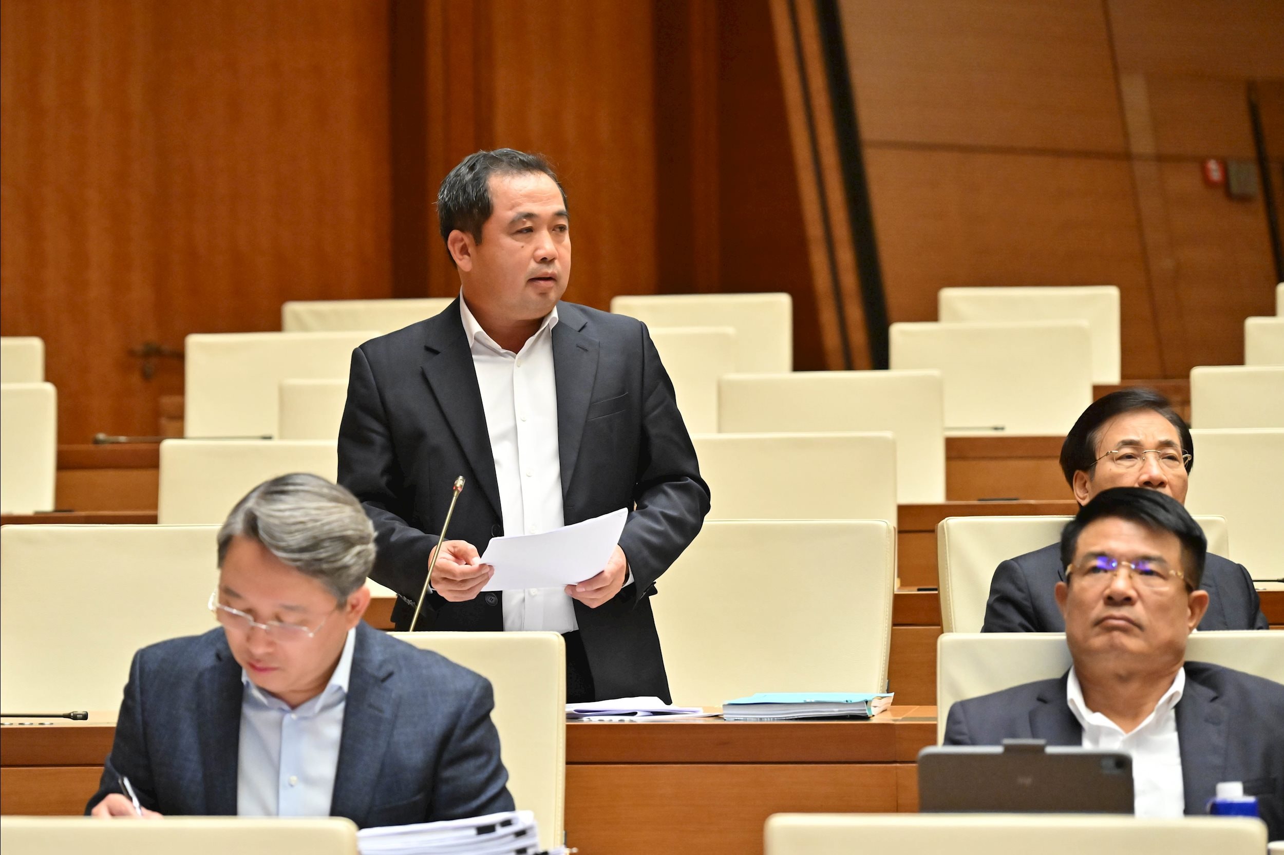 Bộ trưởng Bộ Nông nghiệp và Môi trường Trần Đức ThắngVQK_4223