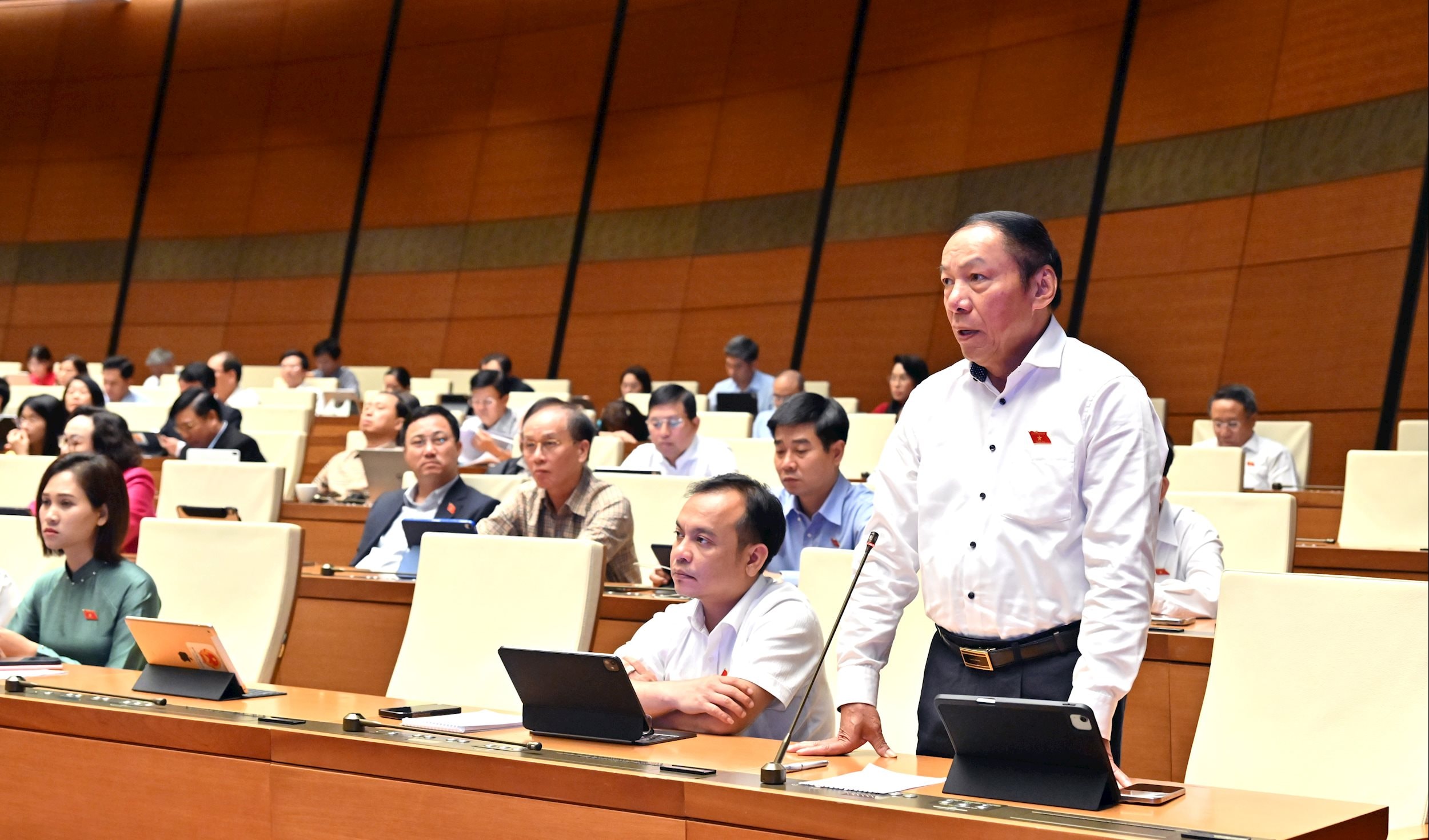 Bộ trưởng Bộ Văn hóa, Thể thao và Du lịch Nguyễn Văn HùngVQK_4048