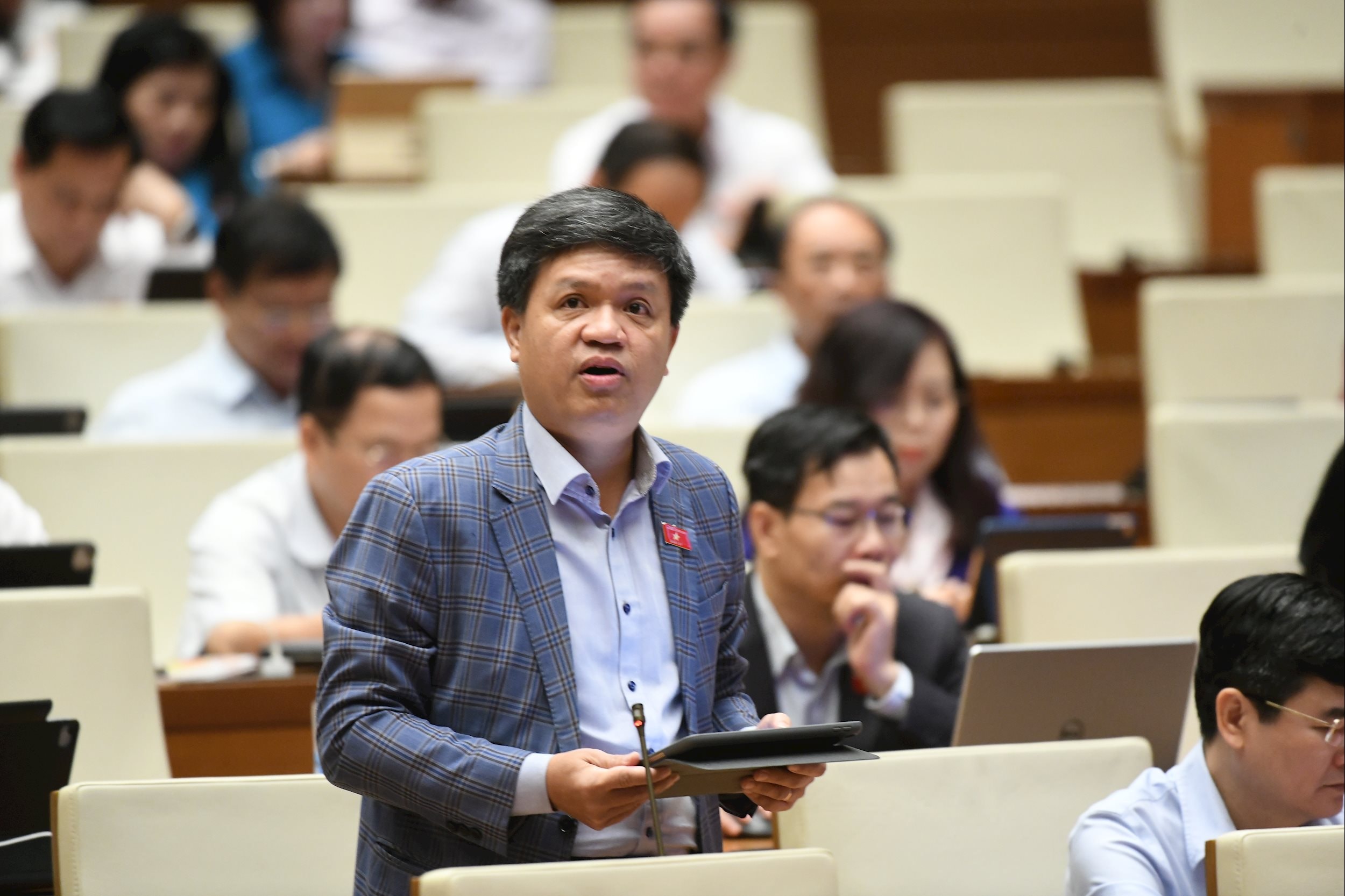 Đại biểu Tạ ĐÌnh Thi, đoàn Hà Nội