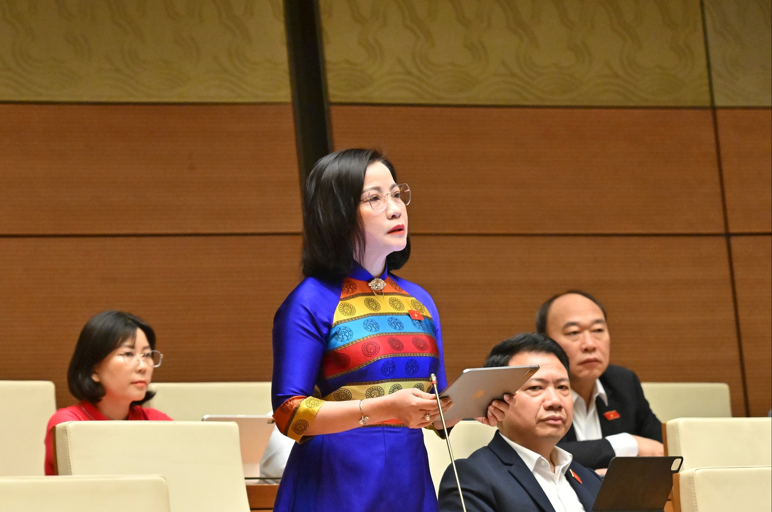 ĐBQH Nguyễn Thị Thu Nguyệt (Đăk Lăk)VQK_3748