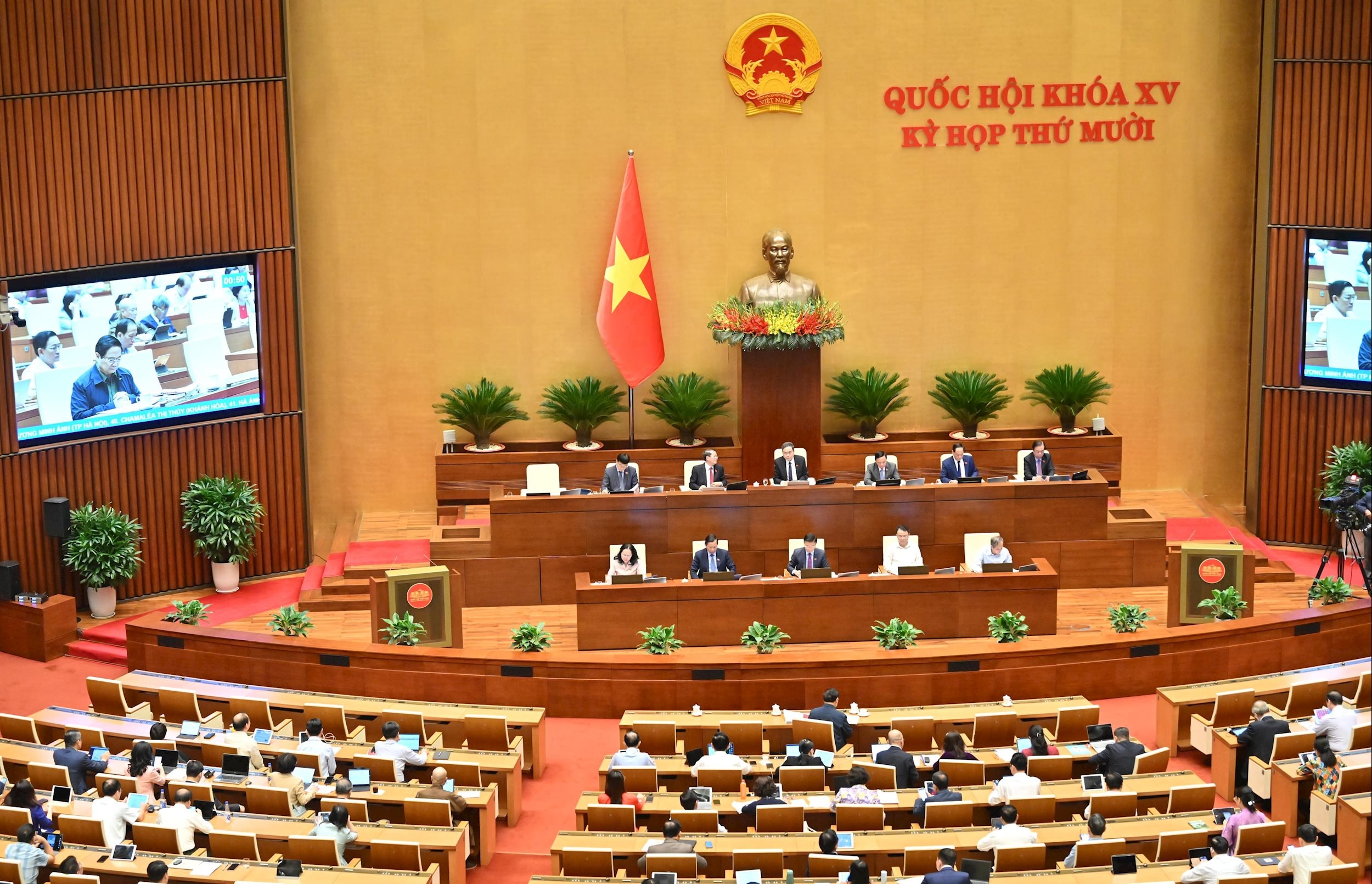 Toàn cảnh phiên họpVQK_3933