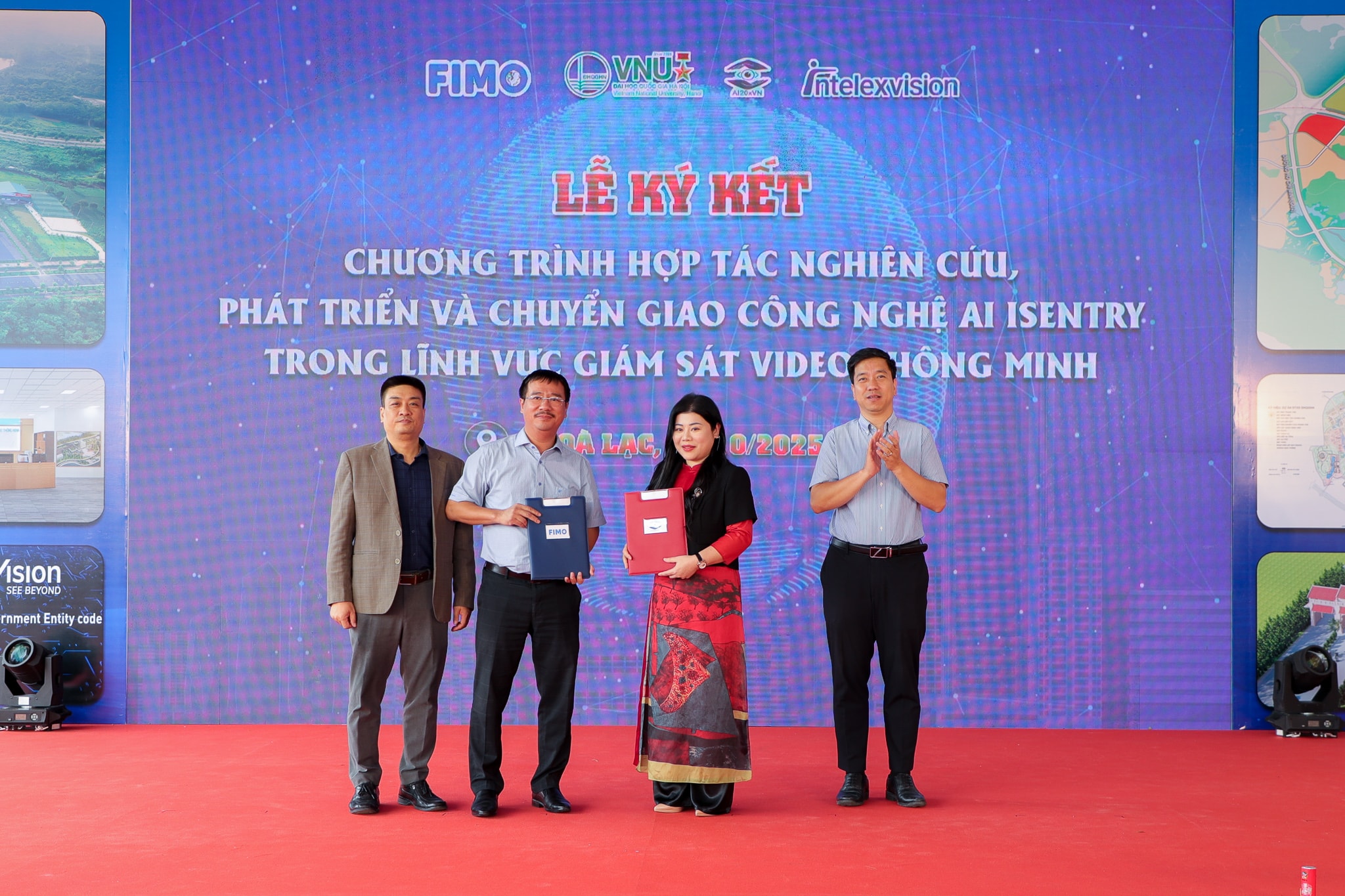 VNU - Khoi cong Du an Ha tang cong nghe Hoa Lac (21)