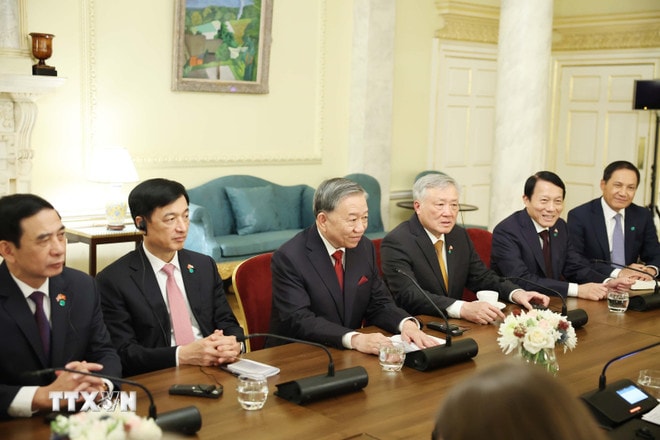 Tổng Bí thư Tô Lâm phát biểu tại cuộc hội đàm. (Ảnh: Thống Nhất/TTXVN) ttxvn-le-don-chinh-thuc-tong-bi-thu-to-lam-tham-chinh-thuc-lien-hiep-vuong-quoc-anh-va-bac-ai-len-8373645-8.jpg