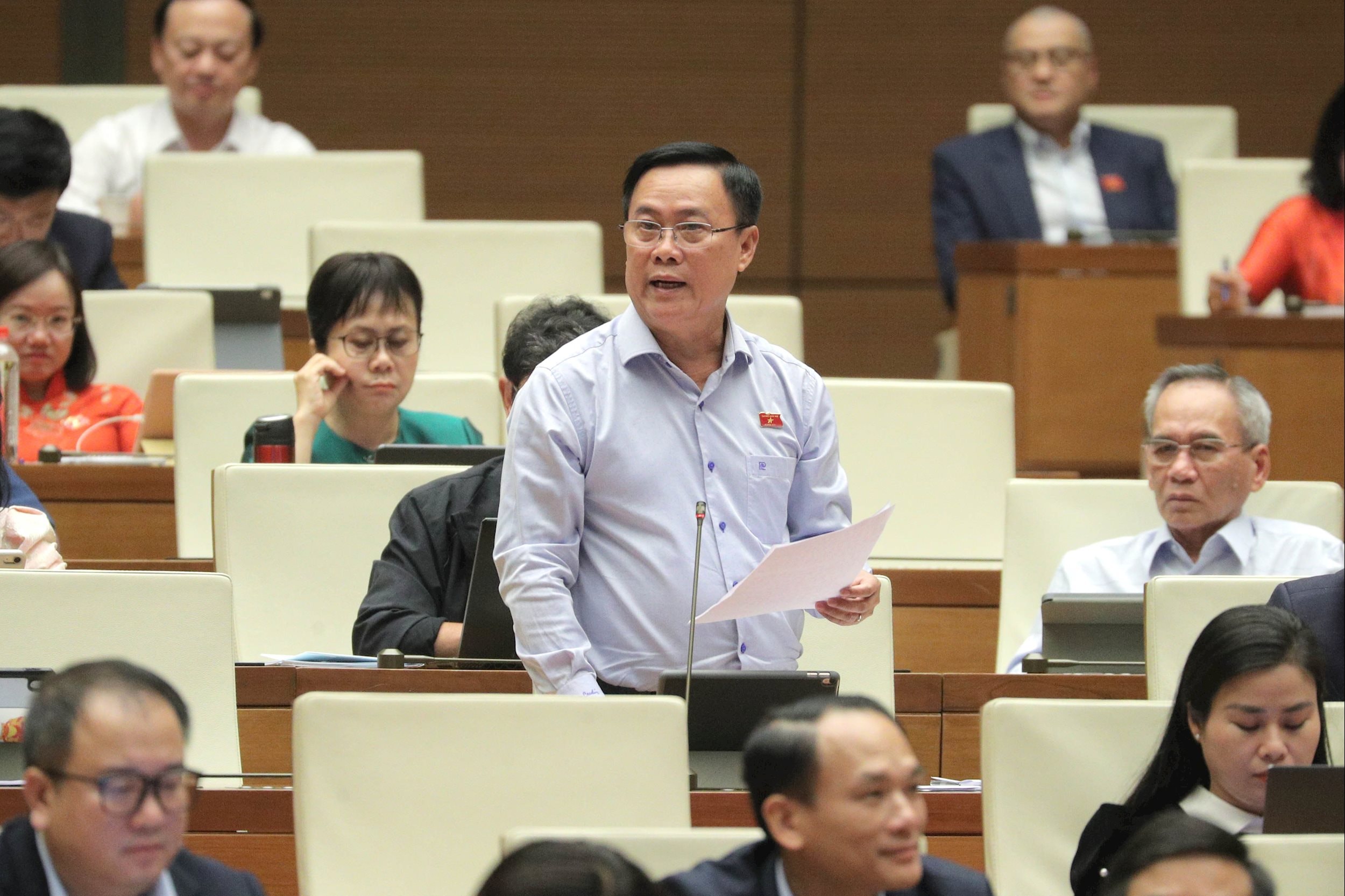 អនុប្រធានរដ្ឋសភា Nguyen Quoc Han (Ca Mau)