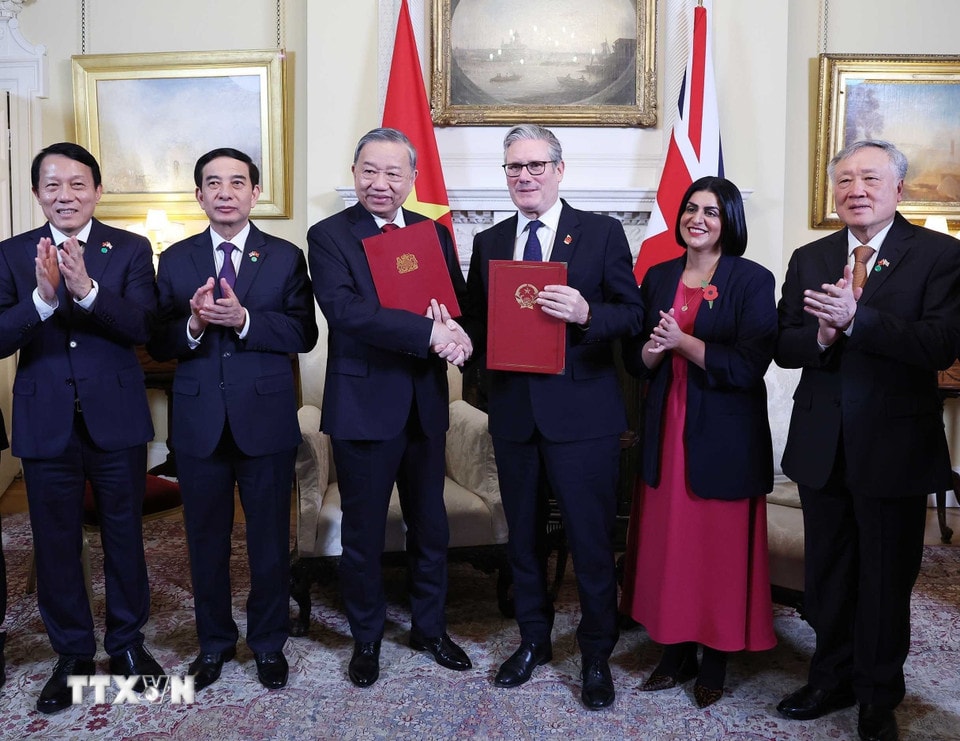 Oficiální prezident Spojeného království Velké Británie a Severního Irska má na starosti oficiální společný majetek 8373645-15.jpg