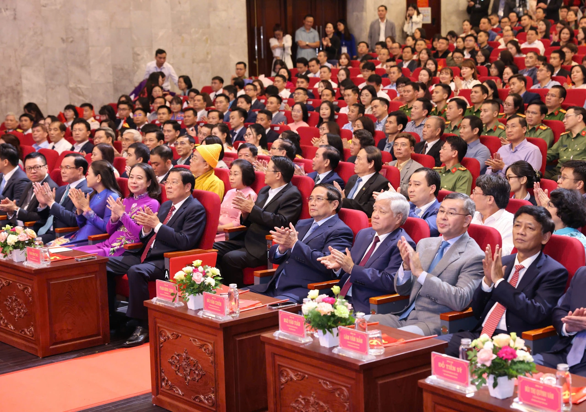 z71723840521707e578678fb2ca5ba082f222b3db42e5d-1761831955582416671722 (1)