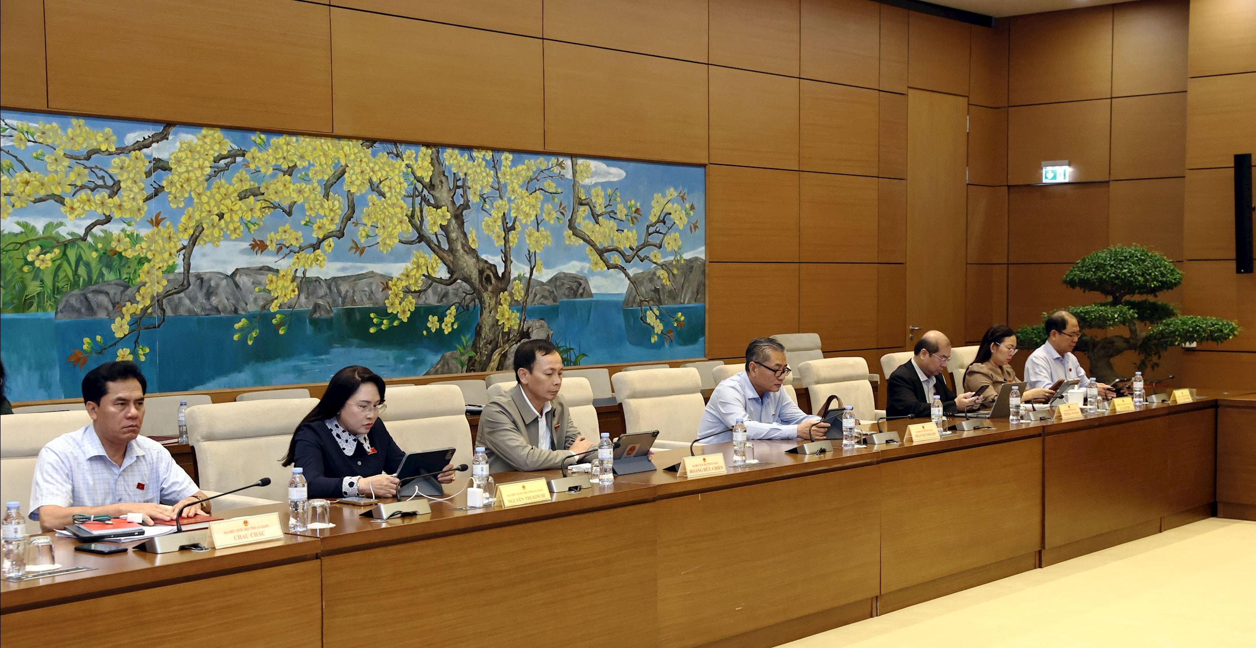 Delegáti účastnící se schůze Skupina 14 (1)