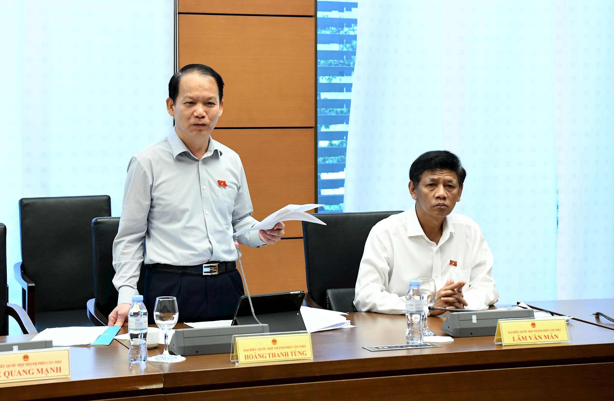 Chủ nhiệm Uỷ ban Pháp luật và Tư pháp ĐB Hoàng Thanh Tùng, Đoàn ĐBQH Thành phố Cần Thơ