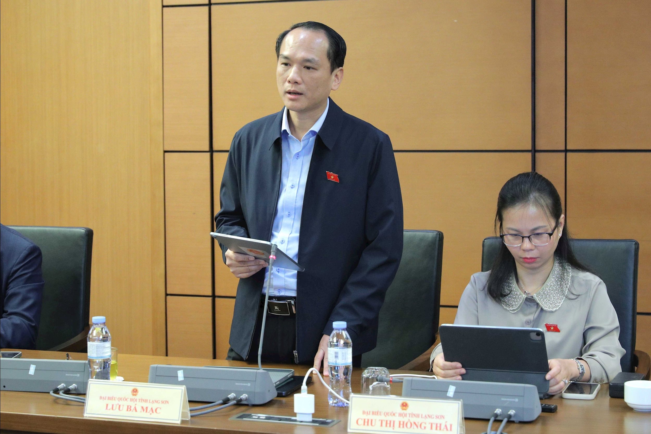 Medlem av nasjonalforsamlingen Luu Ba Mac (Lang Son)