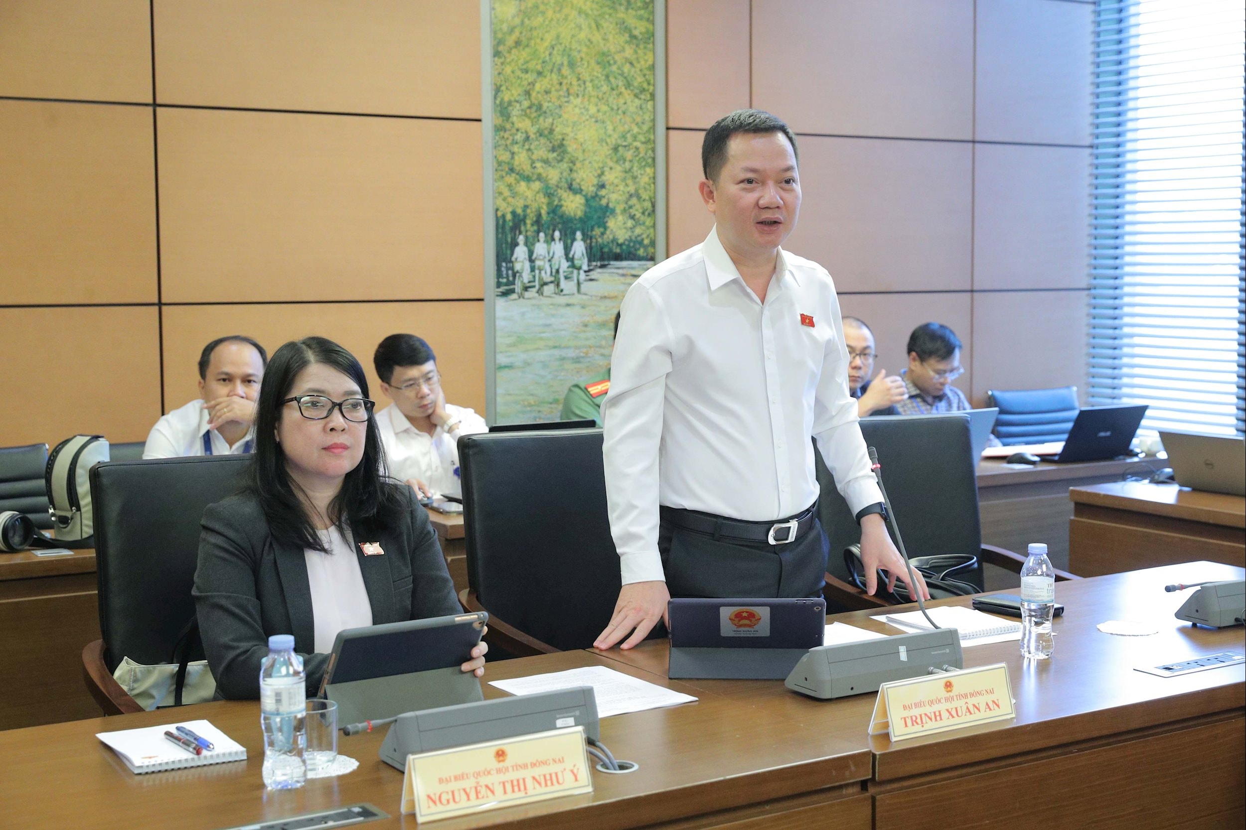 Nasjonalforsamlingsrepresentant Trinh Xuan An (Dong Nai) 1