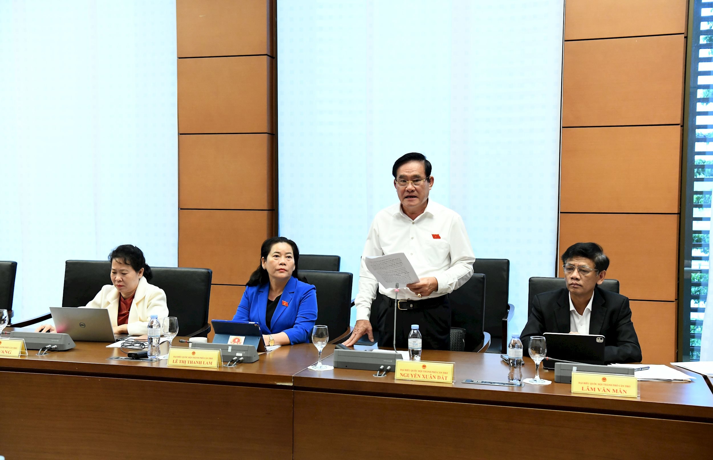 Nguyễn Xuân Dắt.2