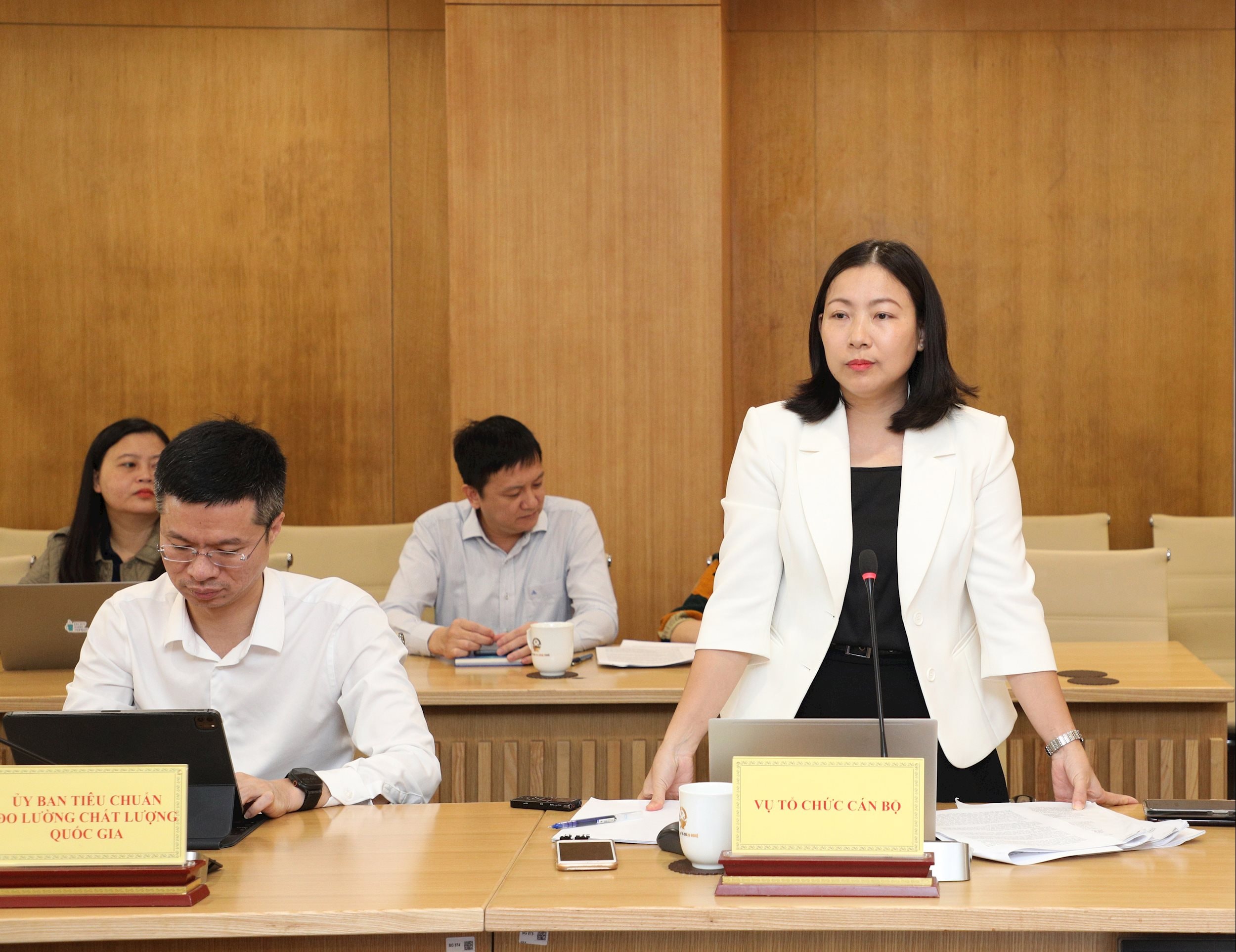 Phó cục trưởng Cục Tổ chức cán bộ - Bộ KH và CN Vũ Thị Là