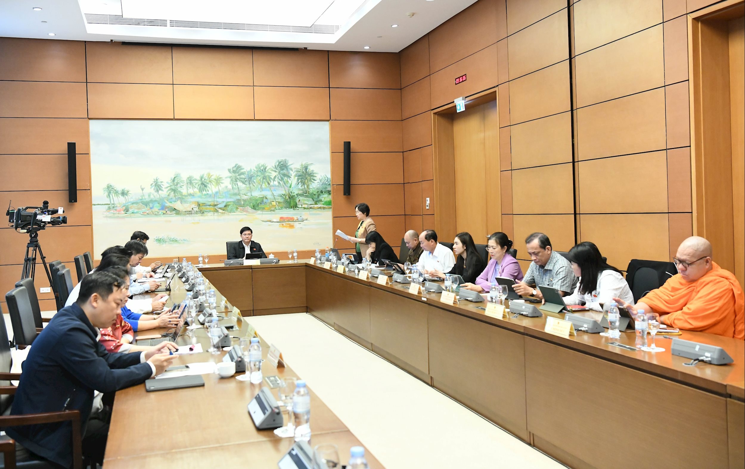 Quang cảnh họp tổ 11-2