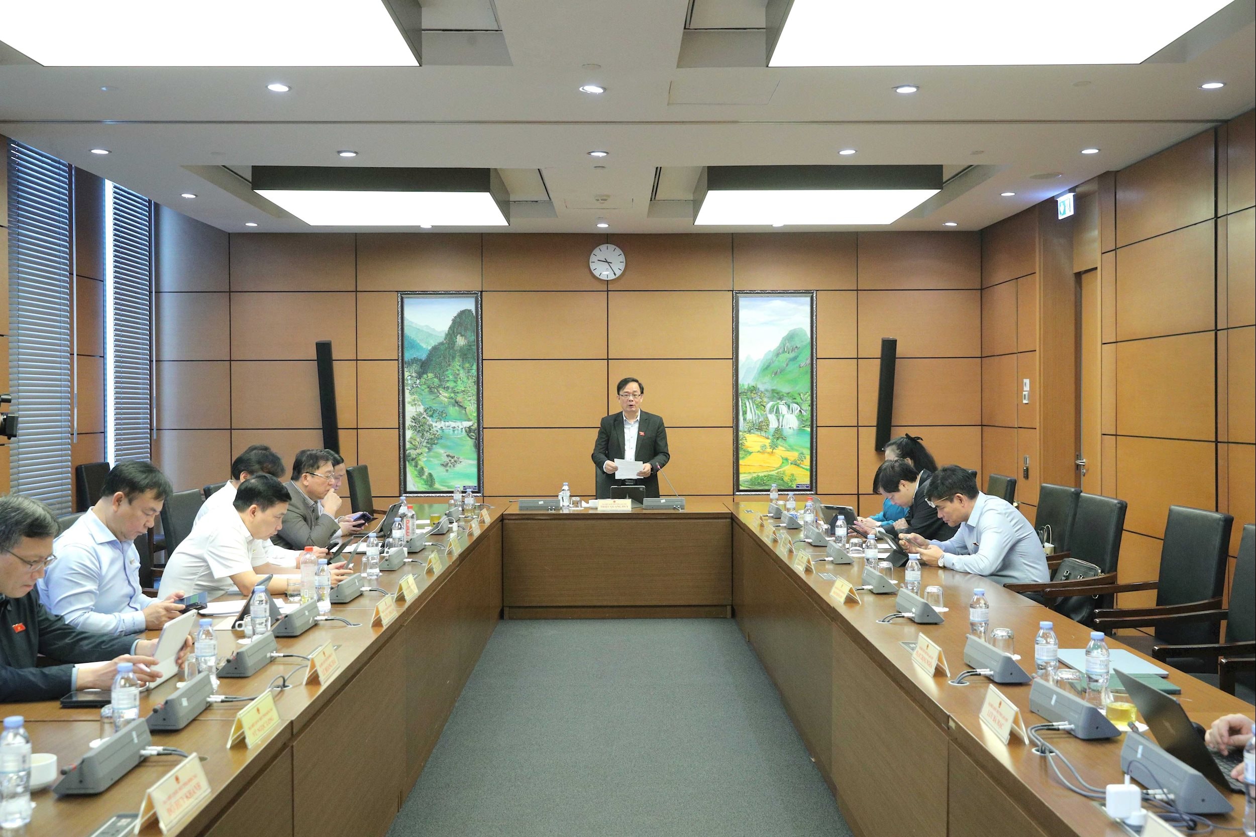 گروه 6 (لنگ سون، دونگ نای، هیو)