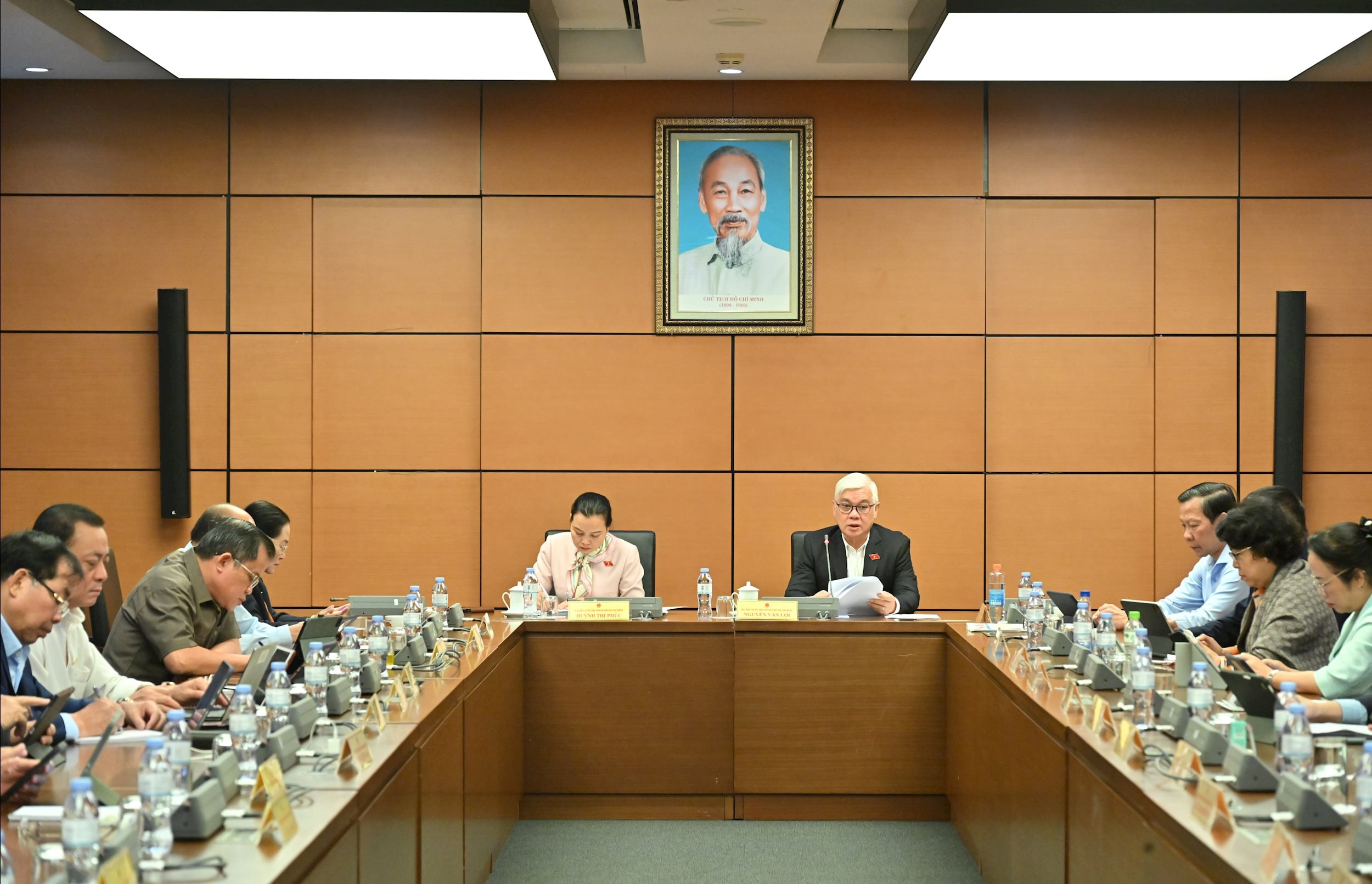 Toàn cảnh phiên họp tổ TP Hồ Chí Minh