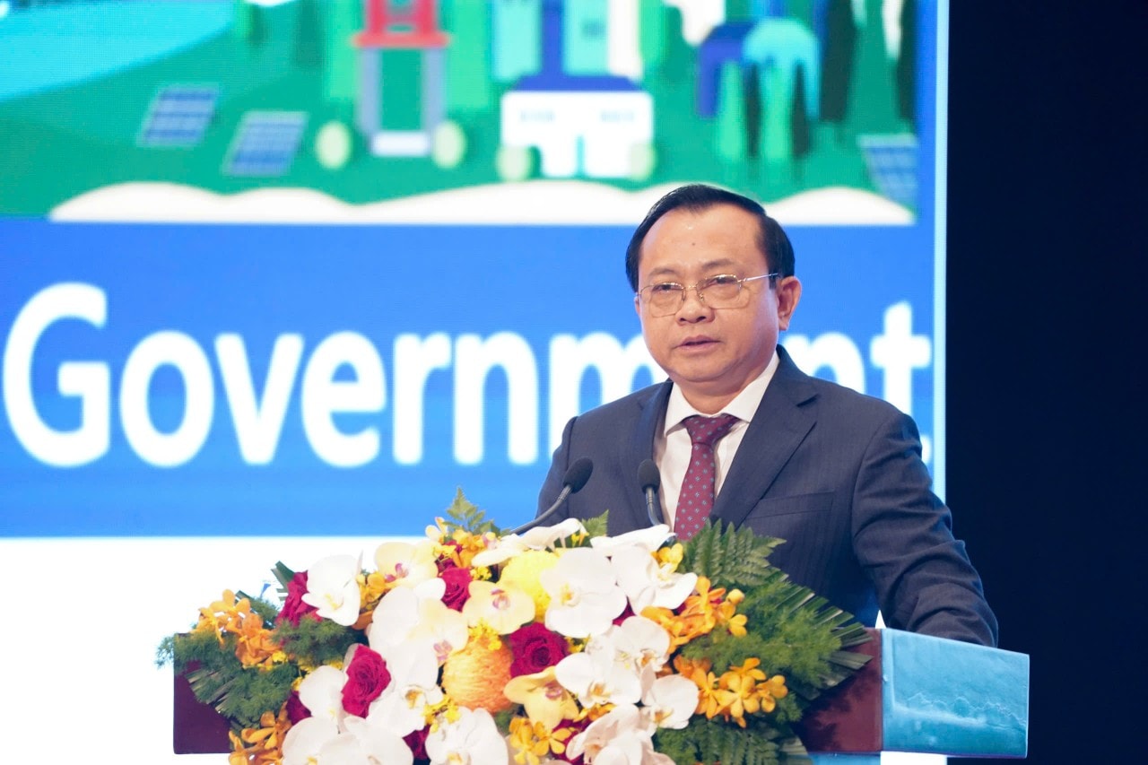 z7169843378258-1e8aae4d38201aa9eb45b7c12616212e20251030113244 (1)