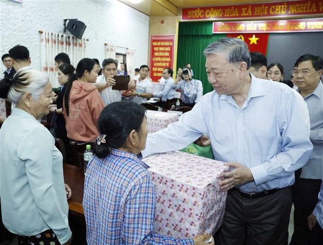 tang-qua.jpg
