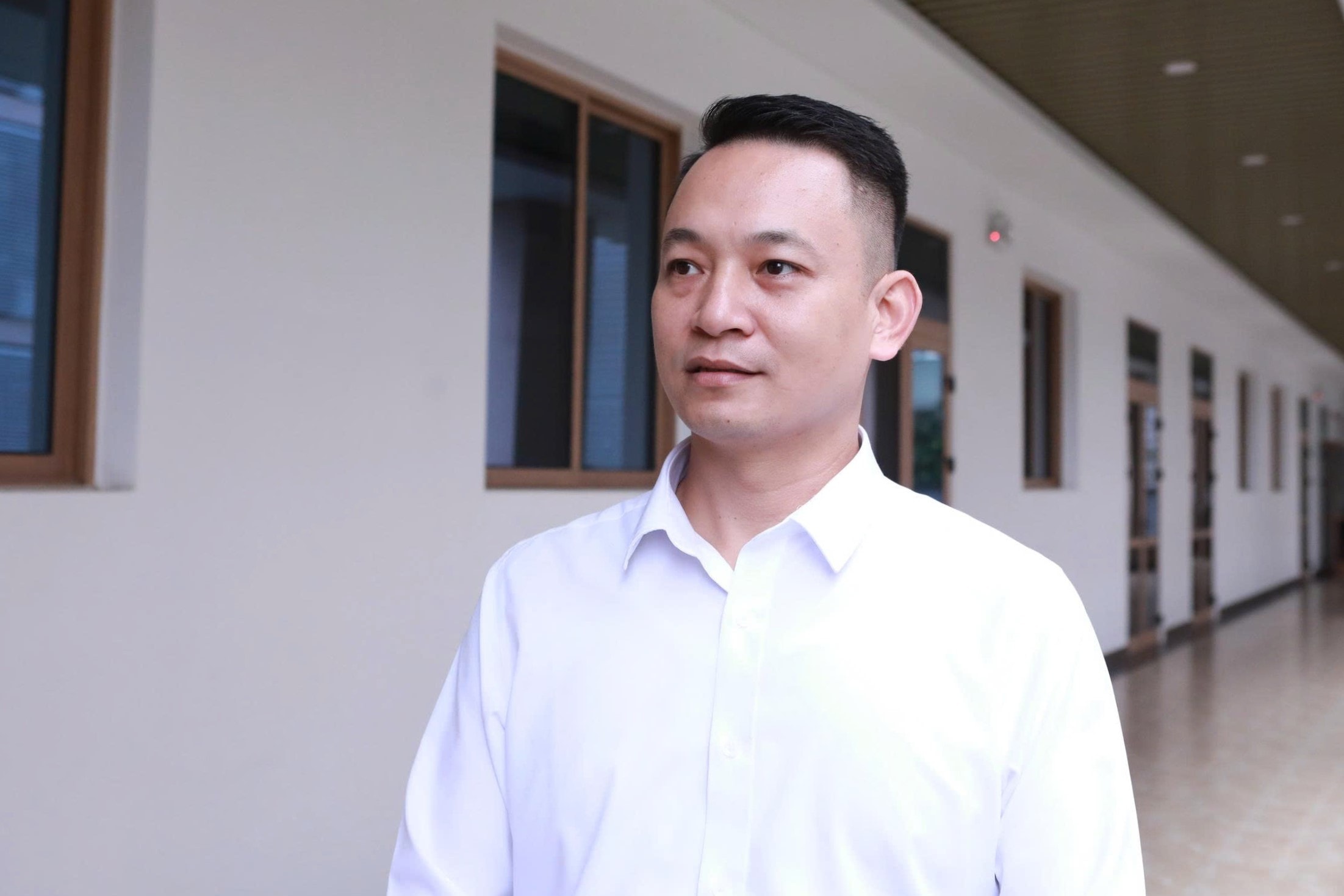 Phó Bí thư phụ trách Đoàn thanh niên phường Đông Ngạc Hà Trần Trung. Ảnh: Tuệ A