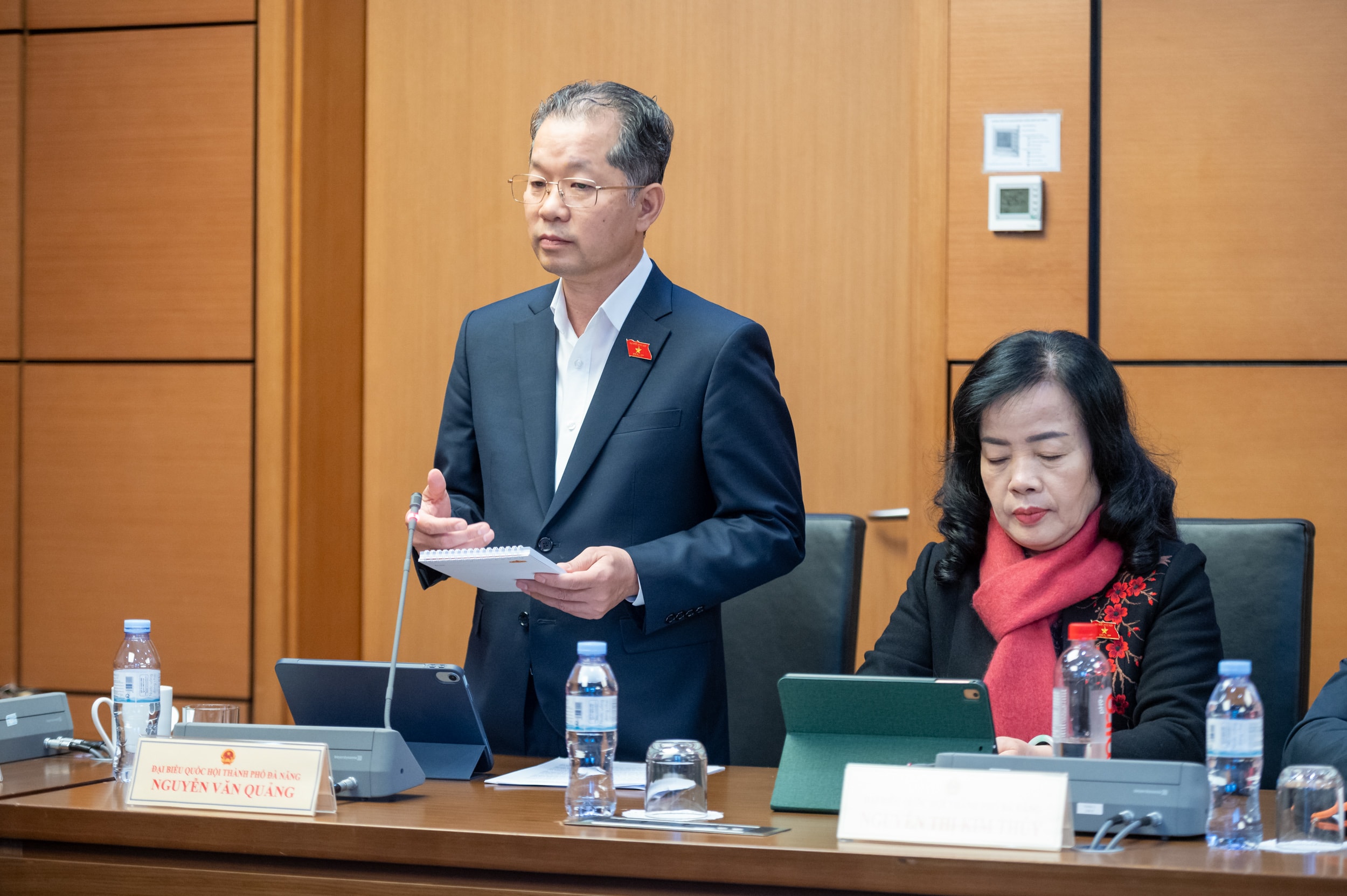 Afgevaardigde van de Nationale Vergadering Nguyen Van Quang (stad Da Nang)