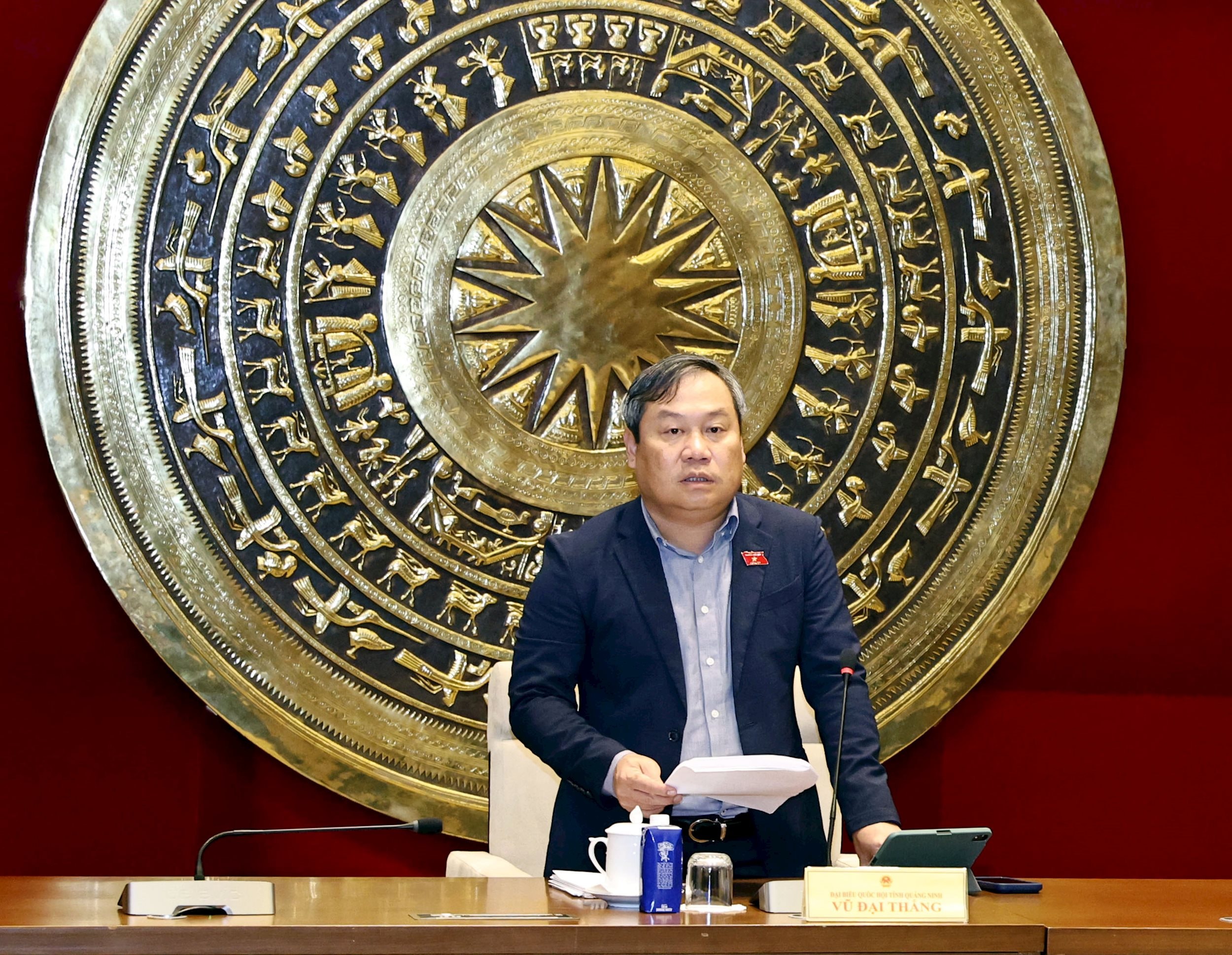 Bí thư Tỉnh Ủy, Trưởng Đoàn ĐBQH tỉnh Quảng Ninh, Tổ trưởng Tổ 14 Vũ Đại Thắng phát biểu