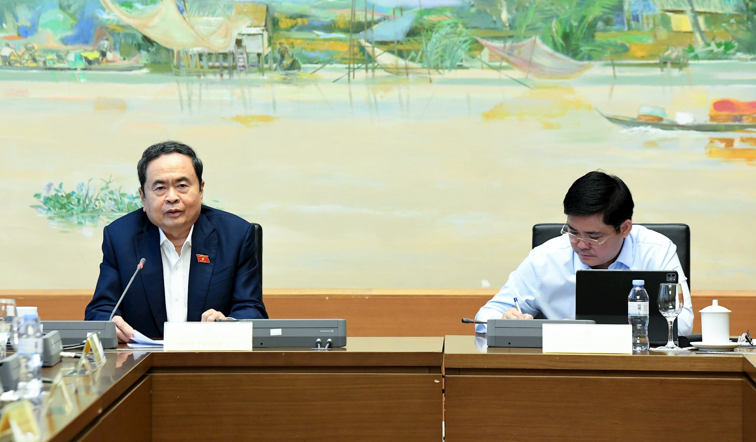 Chủ tịch Quốc hội Trần Thanh Mẫn phát biểu tại phiên thảo luận tổ 11