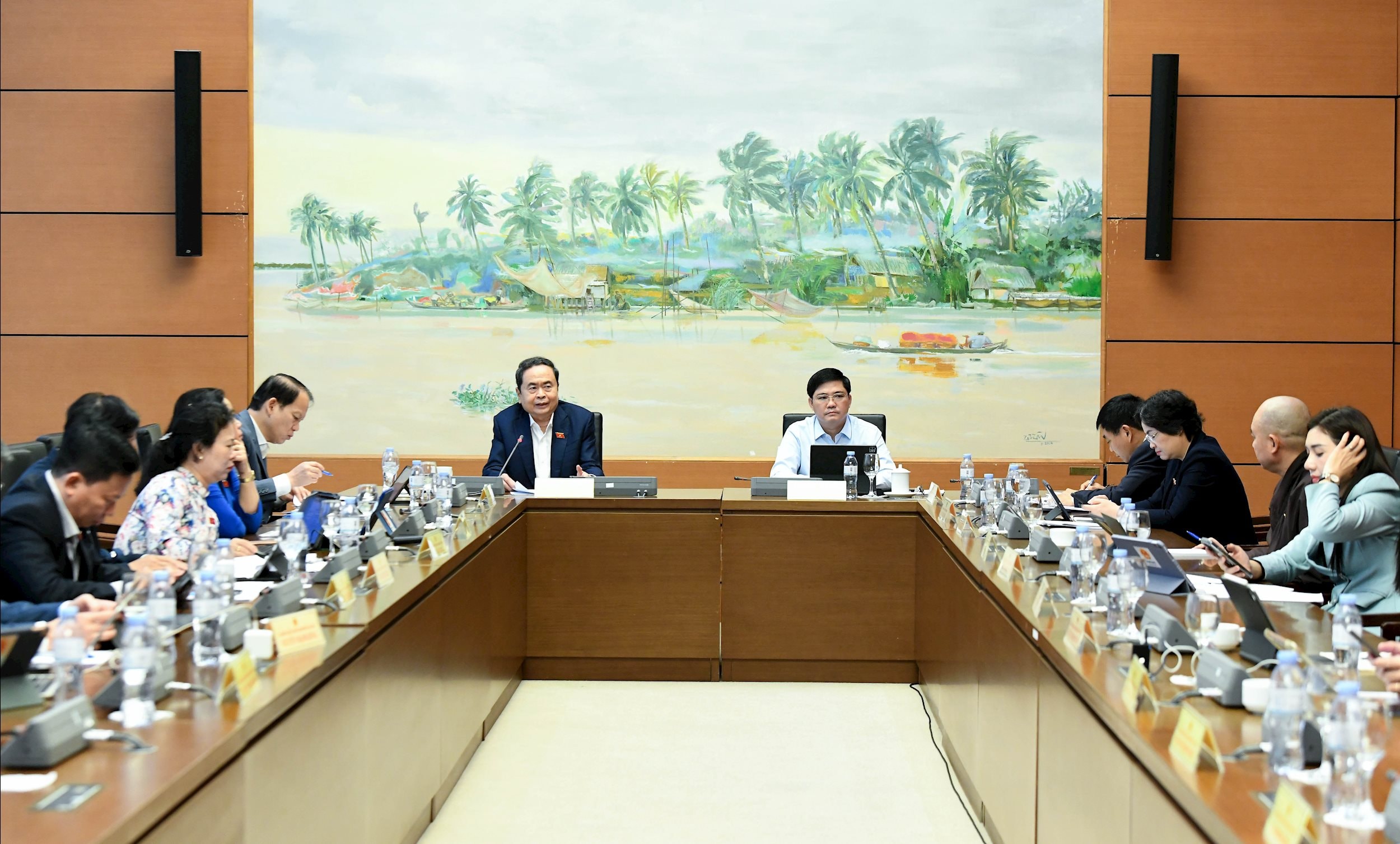 Quang cảnh họp tổ 11