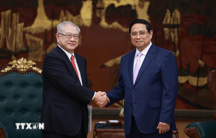 Thủ tướng Phạm Minh Chính tiếp ông Nishimura Teiichi, Chủ tịch Hội hữu nghị Nhật Bản-Việt Nam khu vực Kansai (Nhật Bản). (Ảnh: Dương Giang/TTXVN)