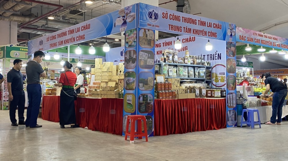 Lai Chau utsteder direktiver for å oppmuntre nye industrier mot utvikling av landlig industri i regionen_689a1d7c81f38.jpg