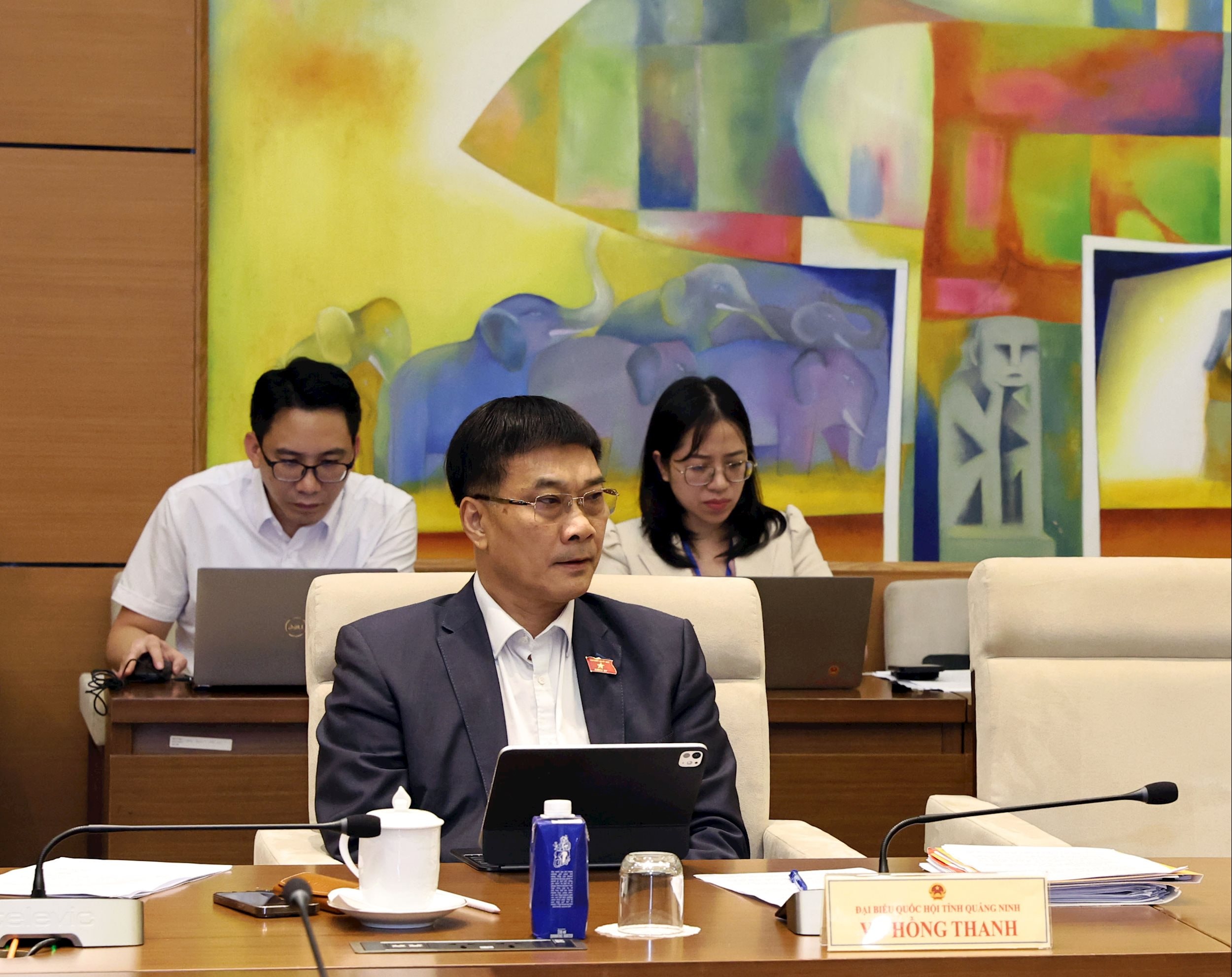 Phó Chủ tịch Quốc hội Vũ Hồng Thanh dự họp Tổ 14