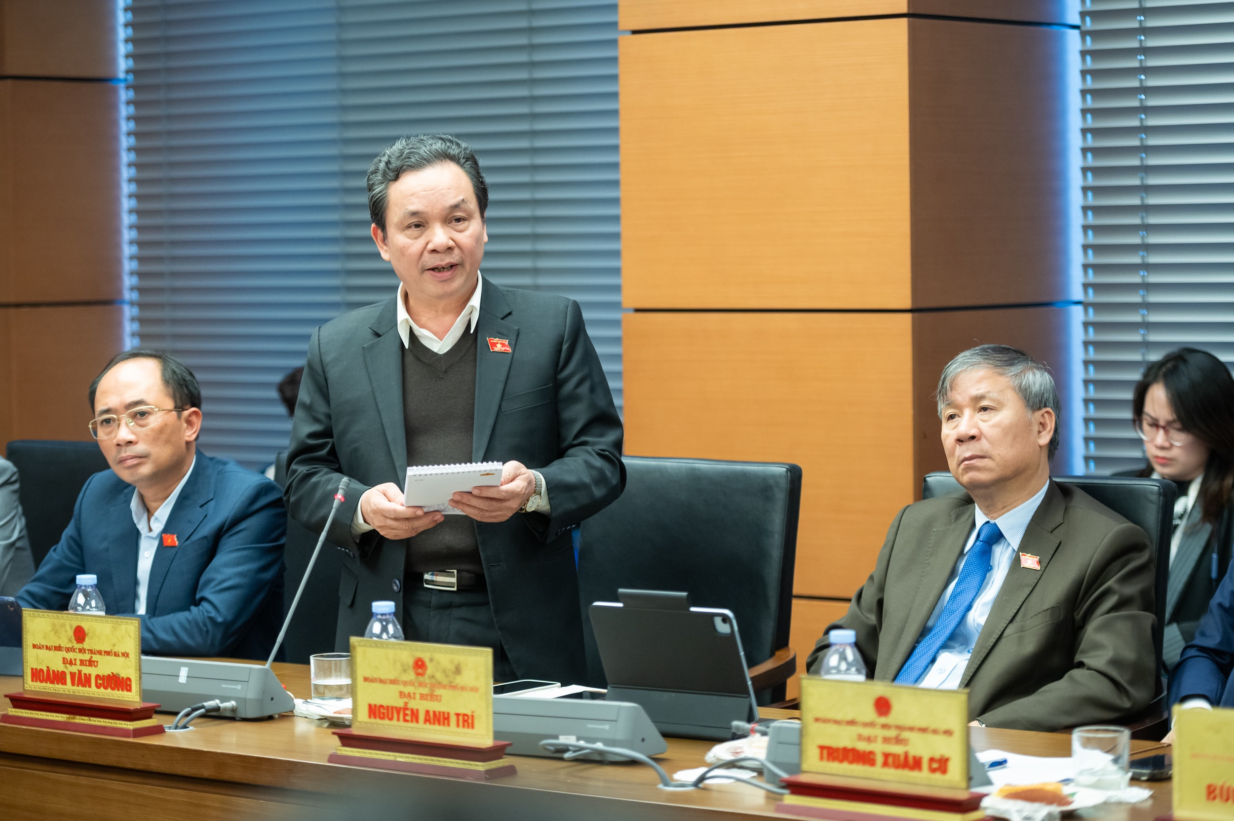 ĐBQH Hoàng Văn Cường (TP. Hà Nội)