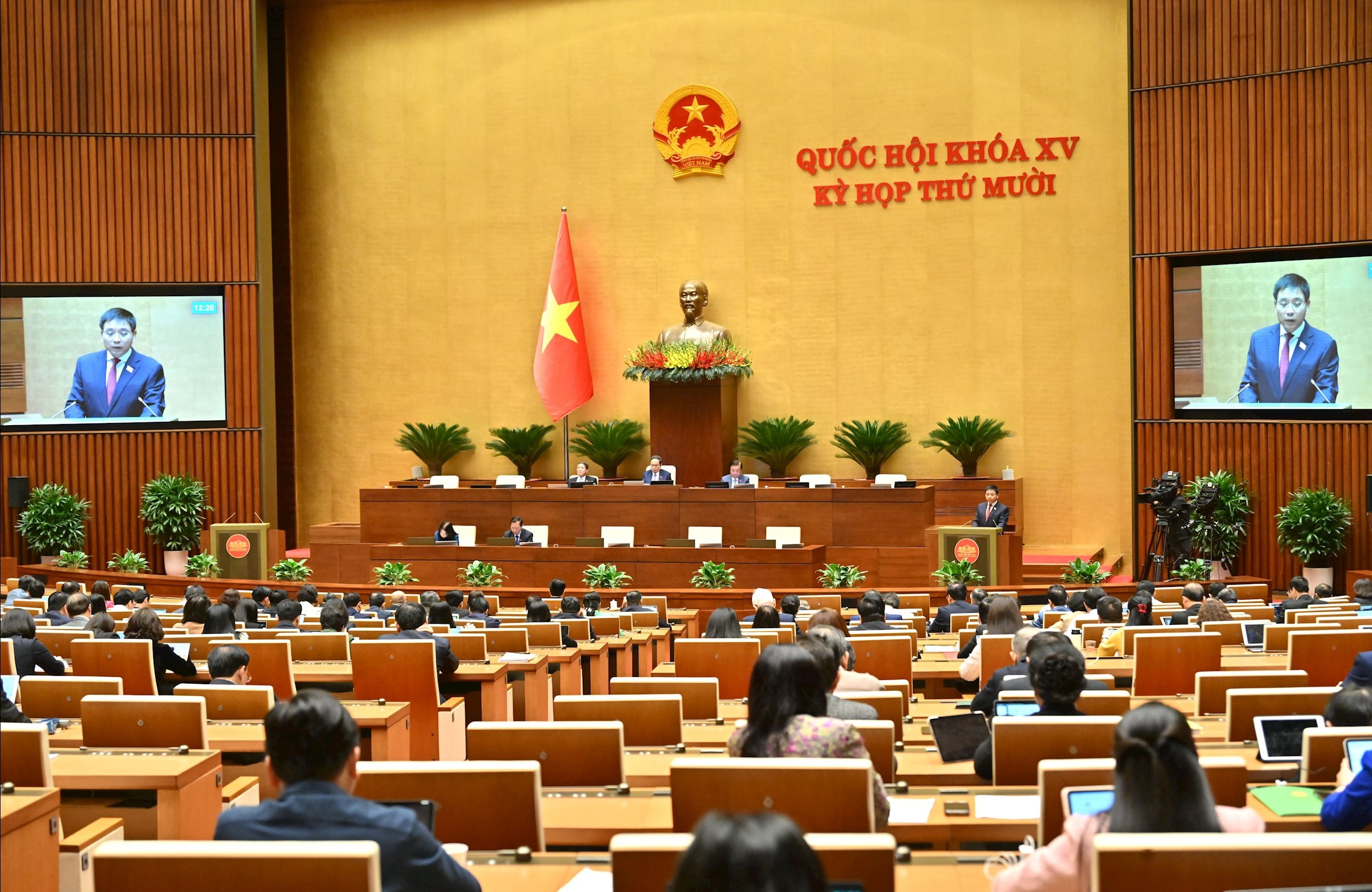 Bộ trưởng Bộ Tài chính Nguyễn Văn ThắngVQK_5619