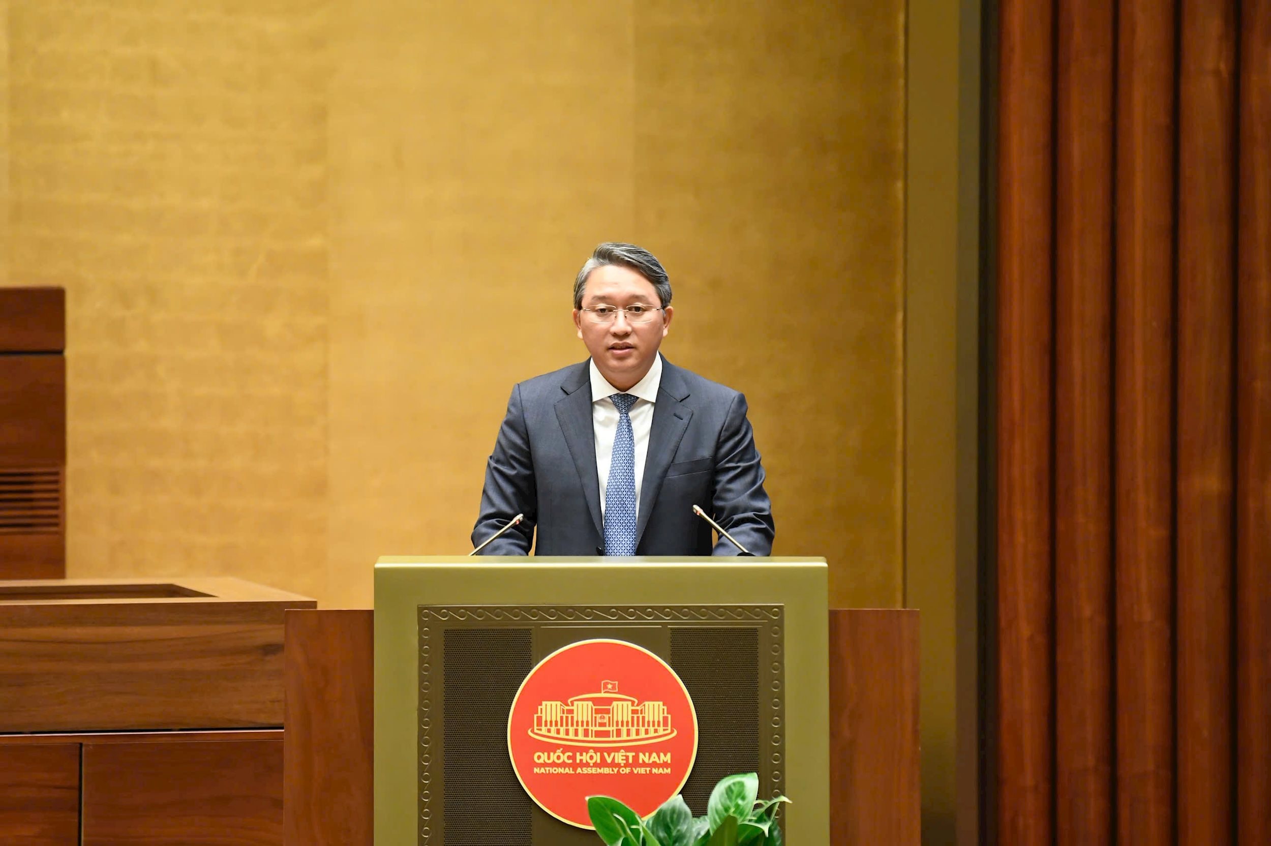 Bộ trưởng Bộ Tư pháp Nguyễn Hải Ninhz7186730567326_c0de0f221928710e3e062090baf6059c