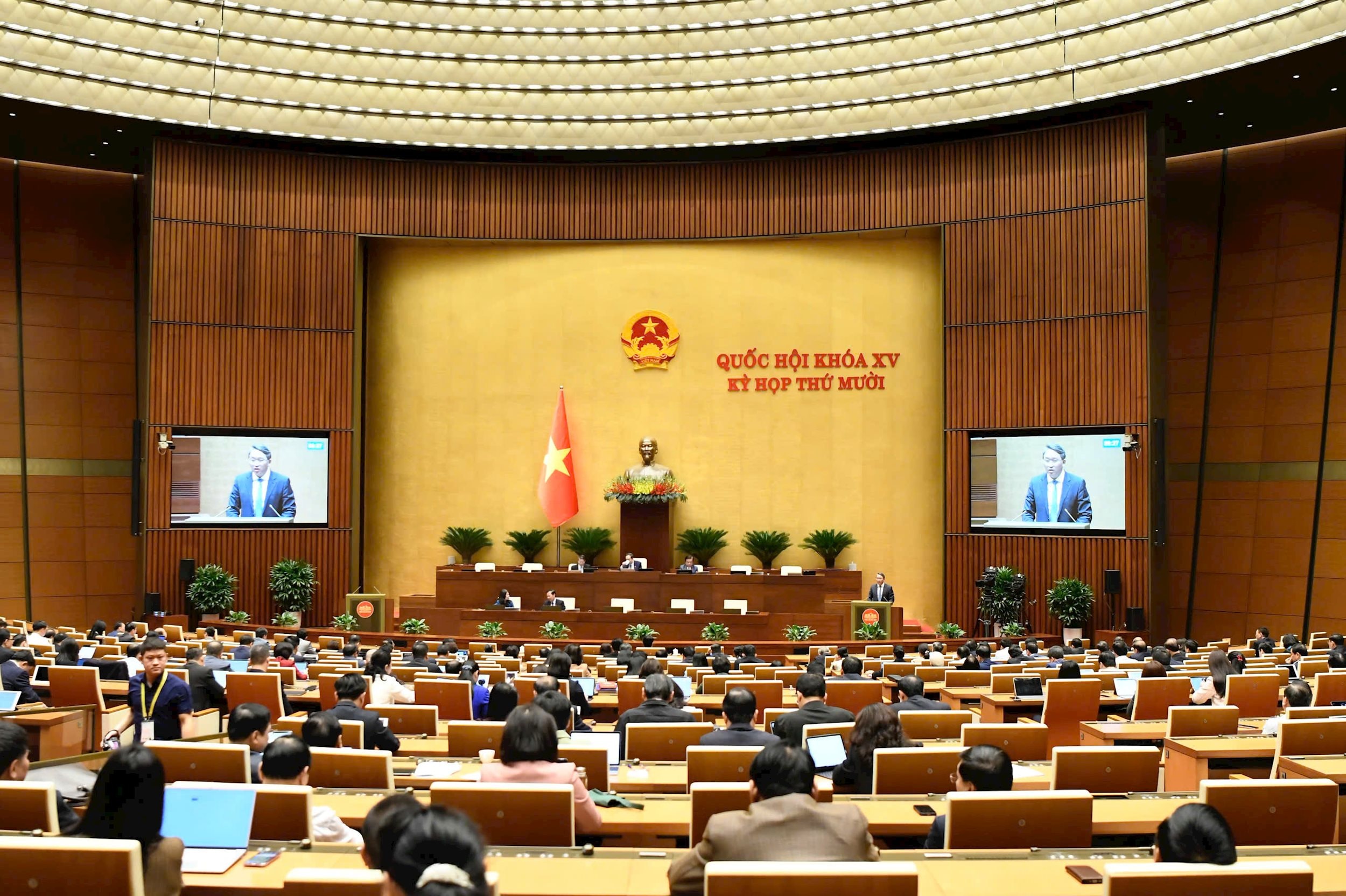 Bộ trưởng Bộ Tư pháp Nguyễn Hải Ninhz7186730579012_6d5cde2019e1b0a6a265f34ae136c62b