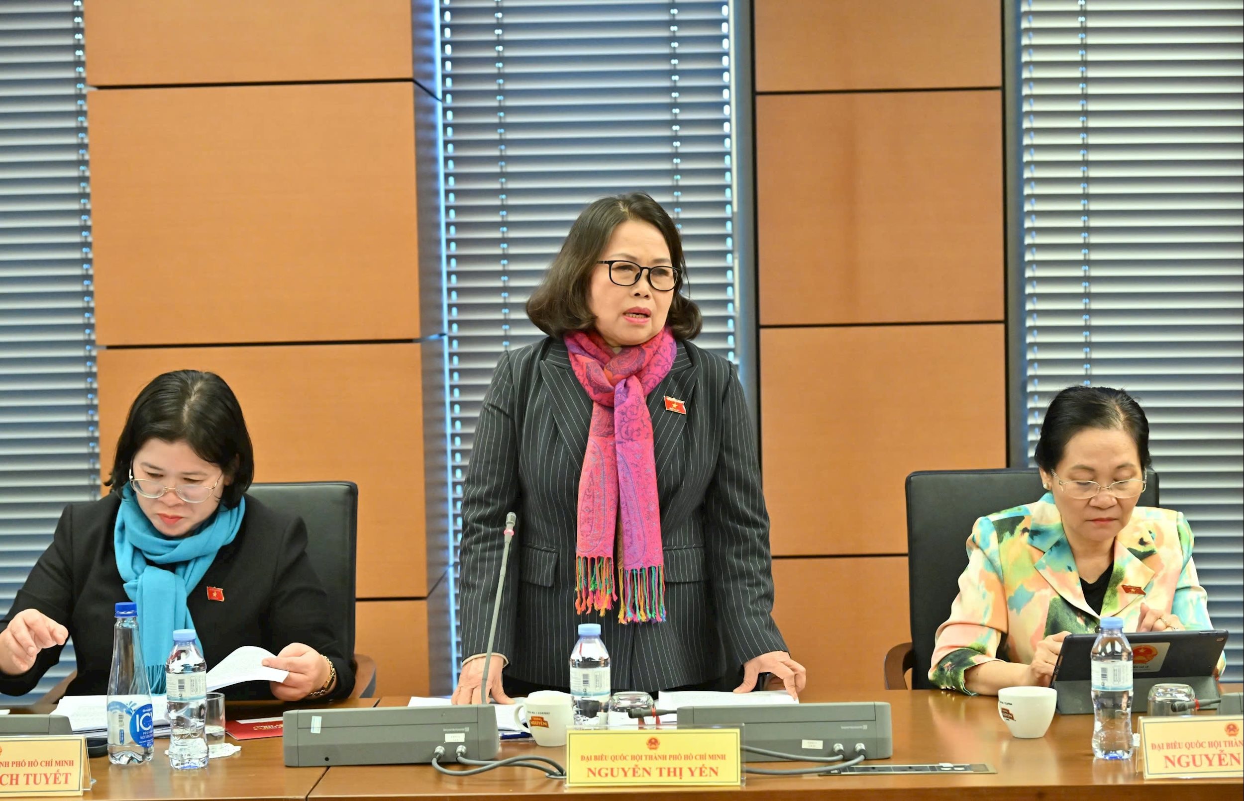 国会議員グエン・ティ・イエン氏が演説