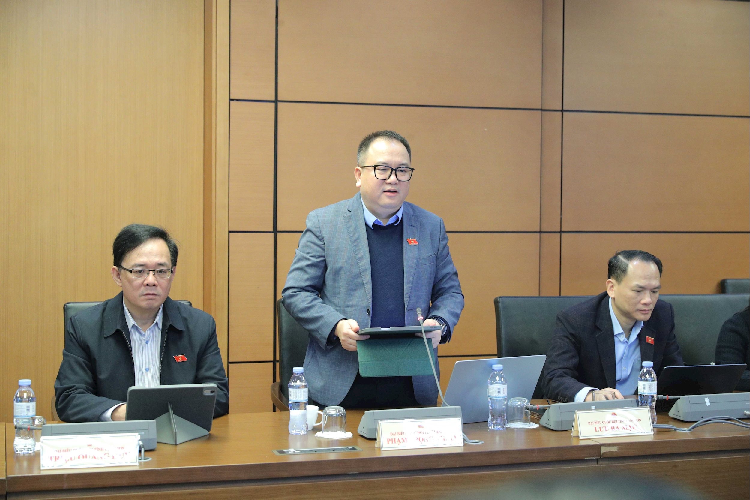 អនុប្រធានរដ្ឋសភា លោក Pham Trong Nghia (Lang Son)