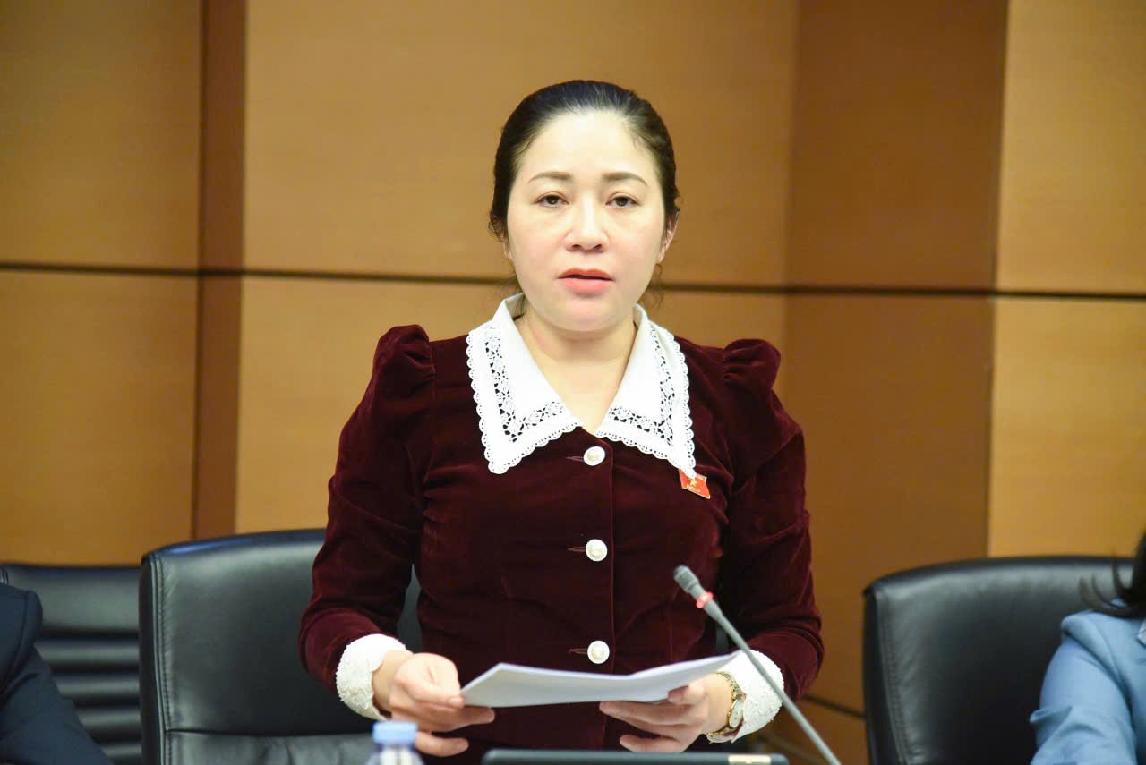 국회의원 Phuc Binh NIê KDÀM (Dak Lak) (2)