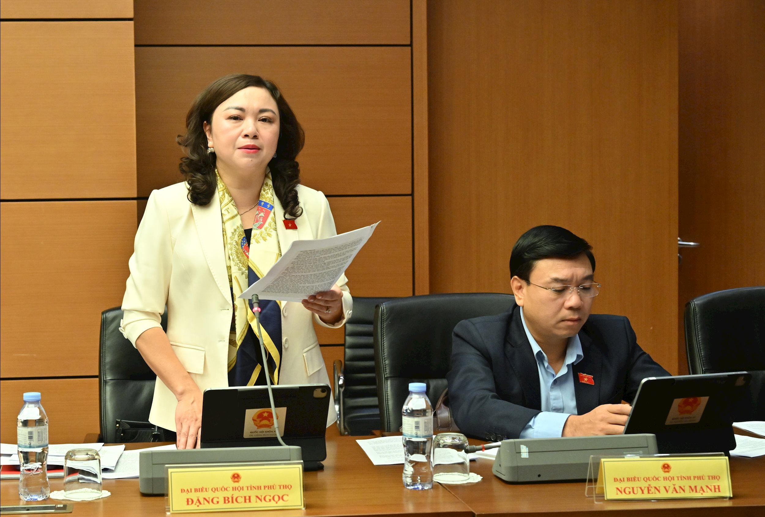 ĐBQH Đặng Bích Ngọc (Phú Thọ)VQK_6213