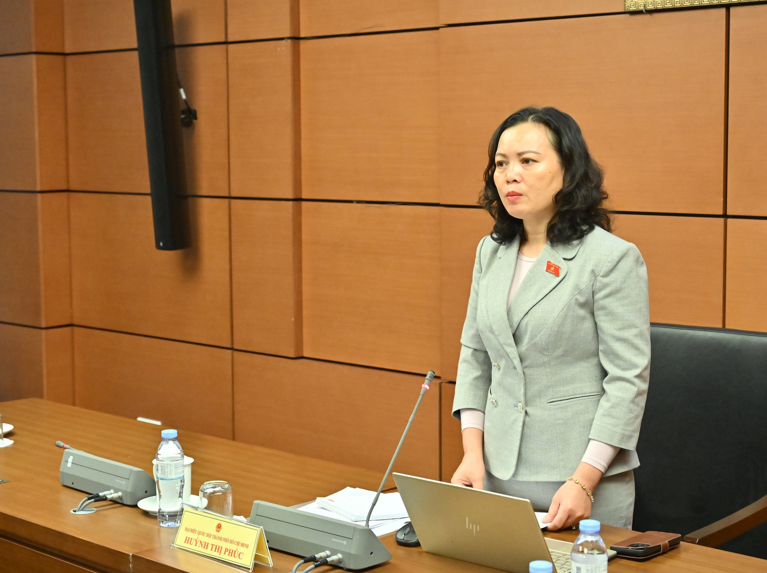 ĐBQH Huỳnh Thị Phúc (TP Hồ Chí Minh)