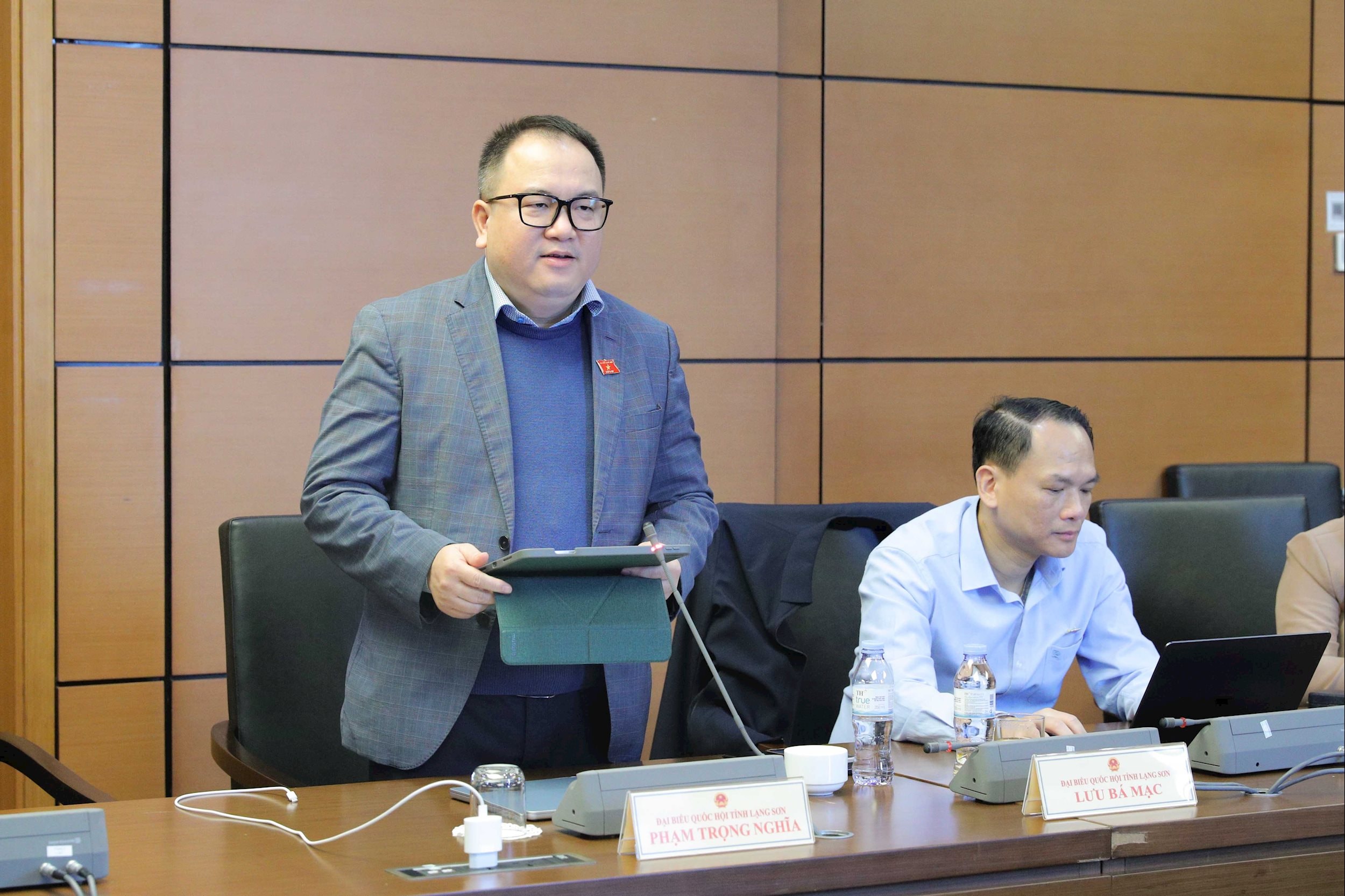 نائب الجمعية الوطنية فام ترونج نجيا (لانج سون)