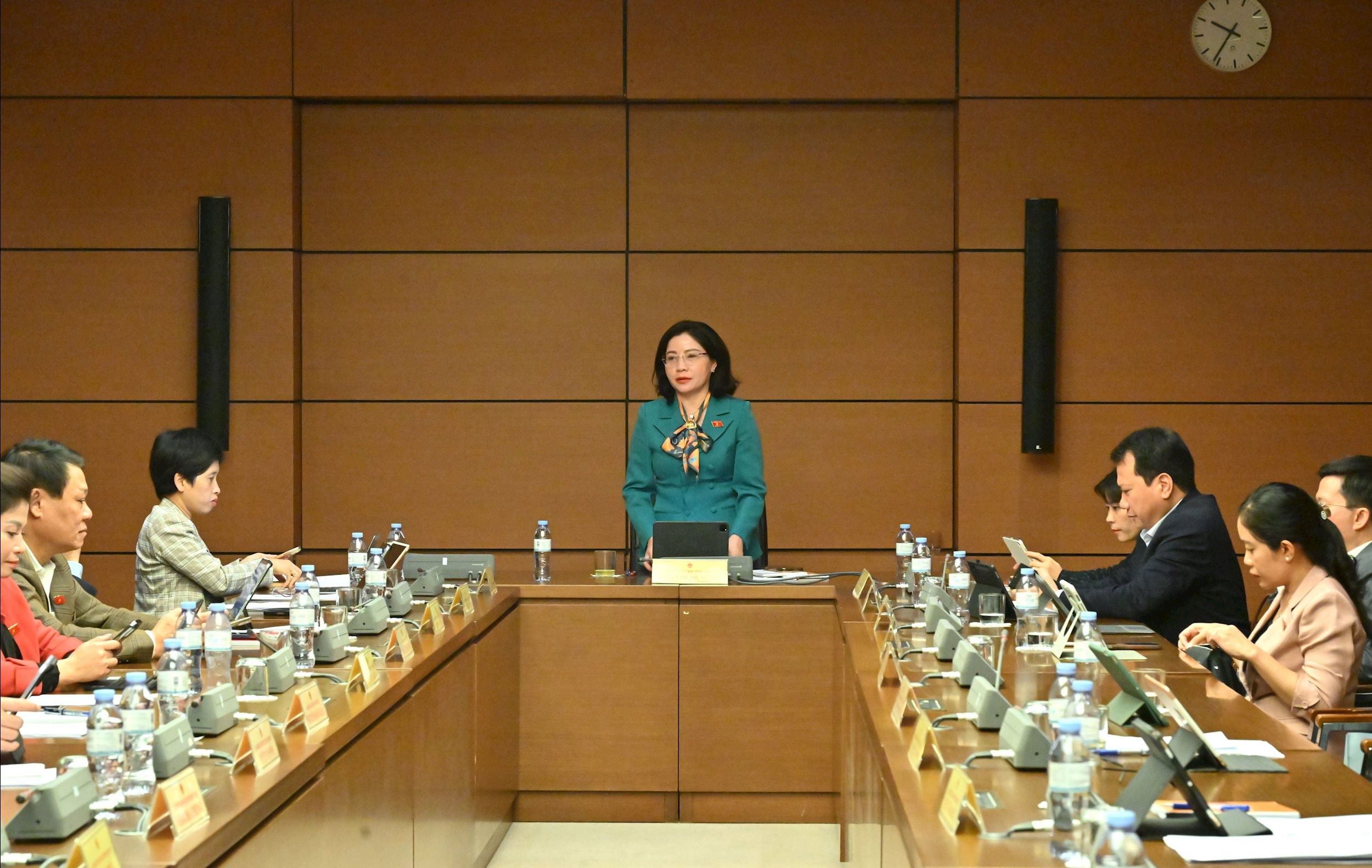 Phó Trưởng đoàn chuyên trách, phụ trách Đoàn ĐBQH tỉnh Nguyễn Thị Thu NguyệtVQK_6395