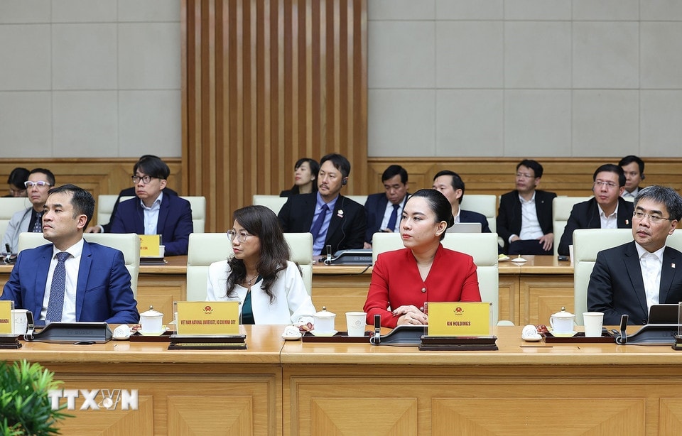 Đại diện lãnh đạo doanh nghiệp bán dẫn quốc tế tham dự buổi tiếp. (Ảnh: Dương Giang/TTXVN)