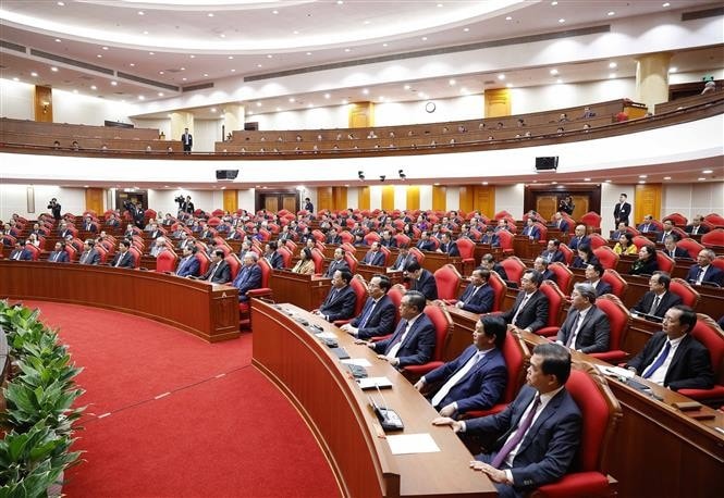 At the closing ceremony of the 13th Party Central Committee's 14th plenum (Photo: VNA)