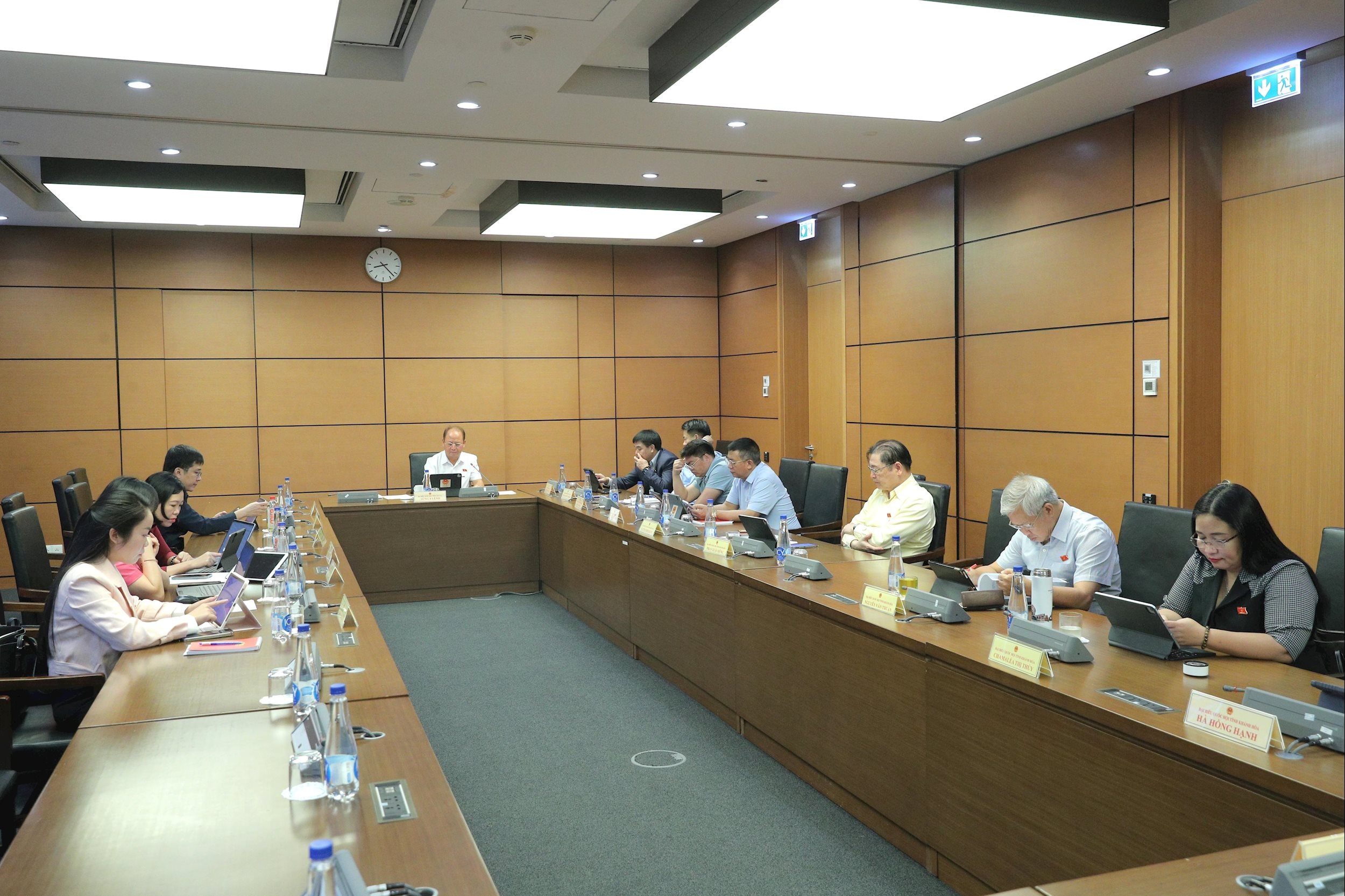 Tổ 4 (Khánh Hòa, Lào Cai, Lai Châu)