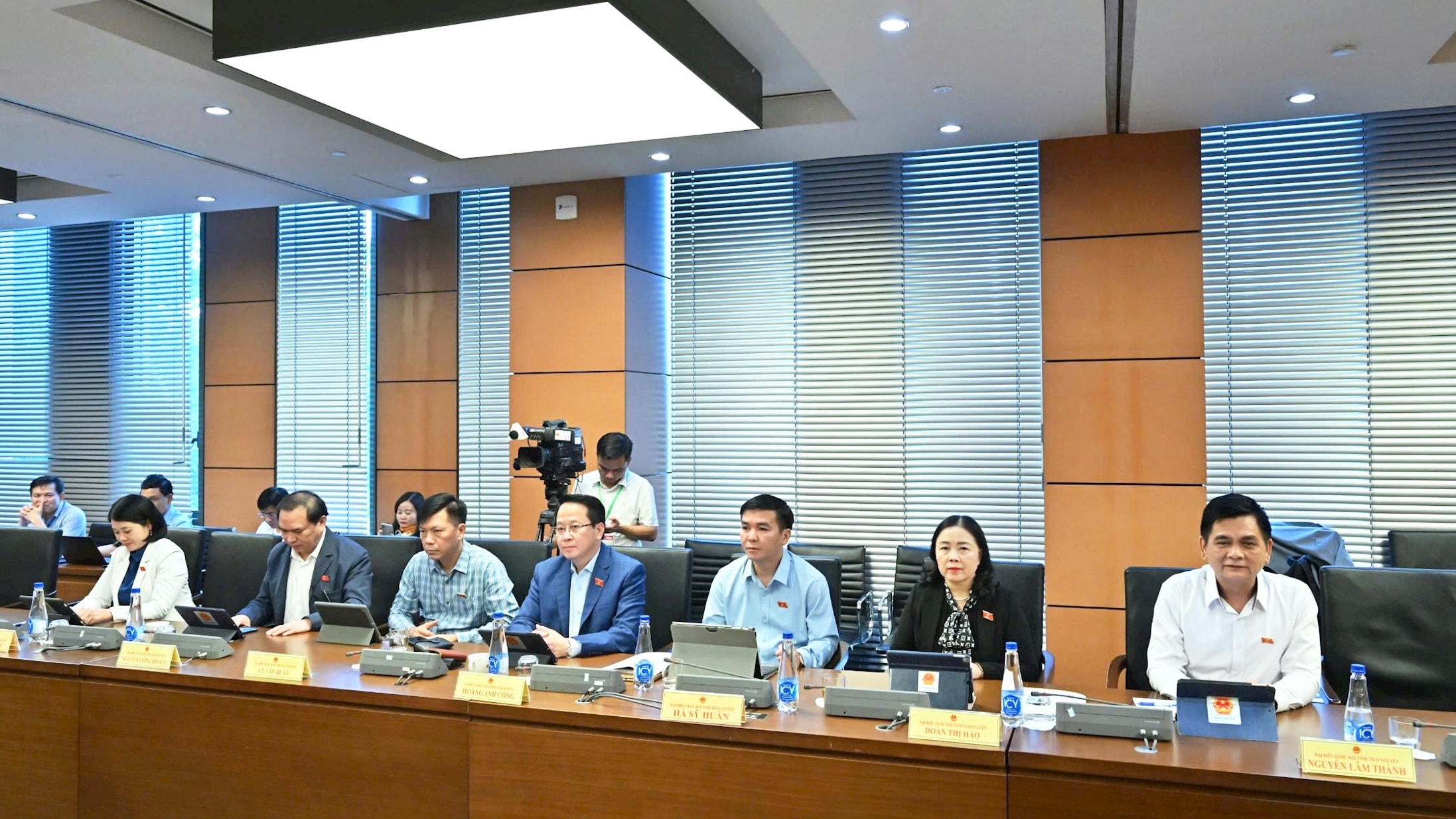 Delegaci na sesji dyskusyjnej