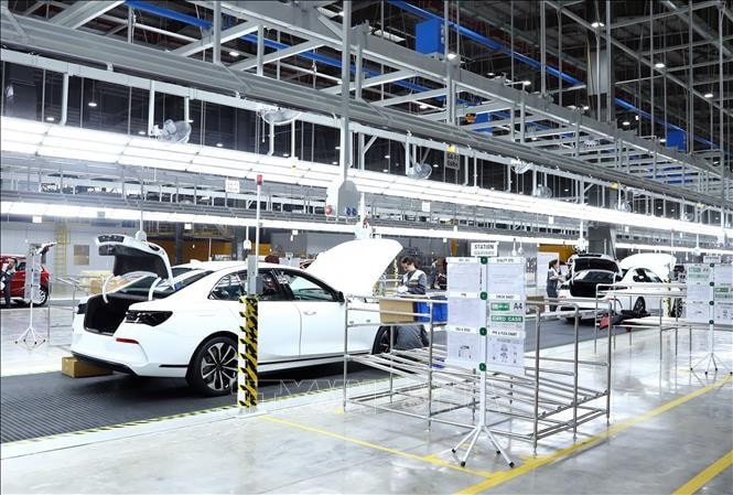 At VinFast assembly line (Photo: VNA)