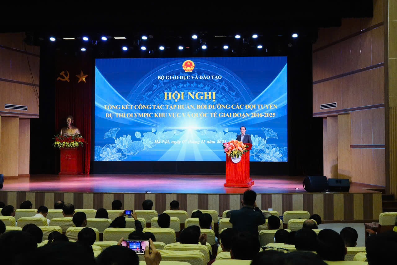 Quang cảnh hội nghị