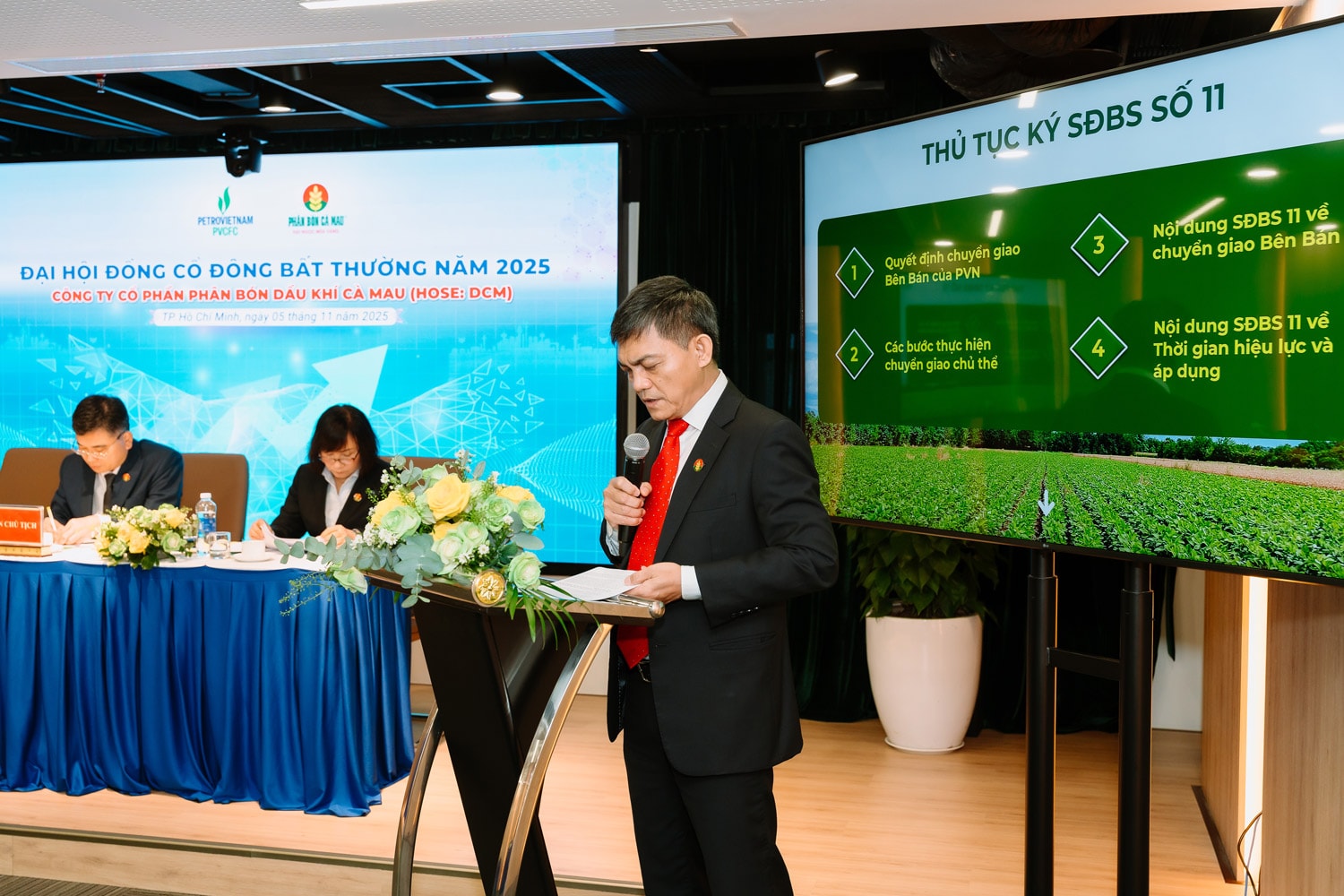 PVCFC:s generaldirektör Van Tien Thanh presenterade kongressens huvudinnehåll. Foto: PVCFC