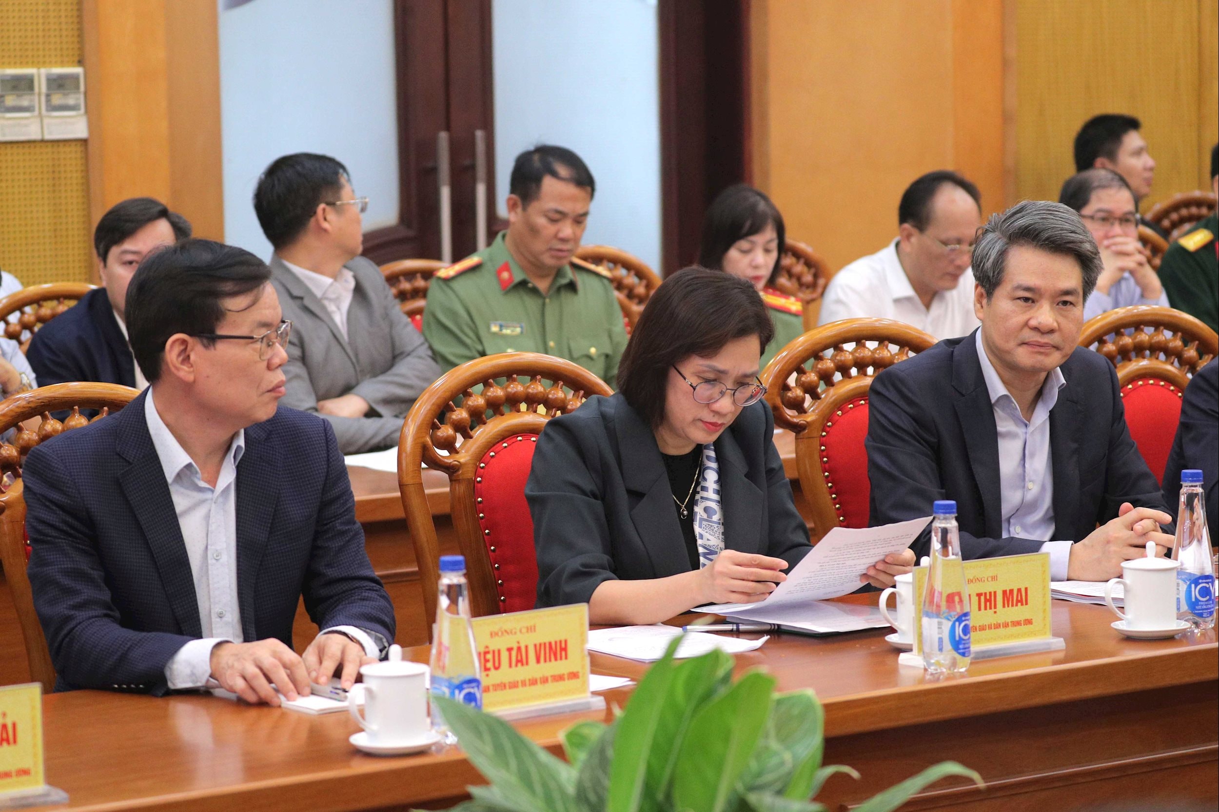 Делегаты присутствовали 2